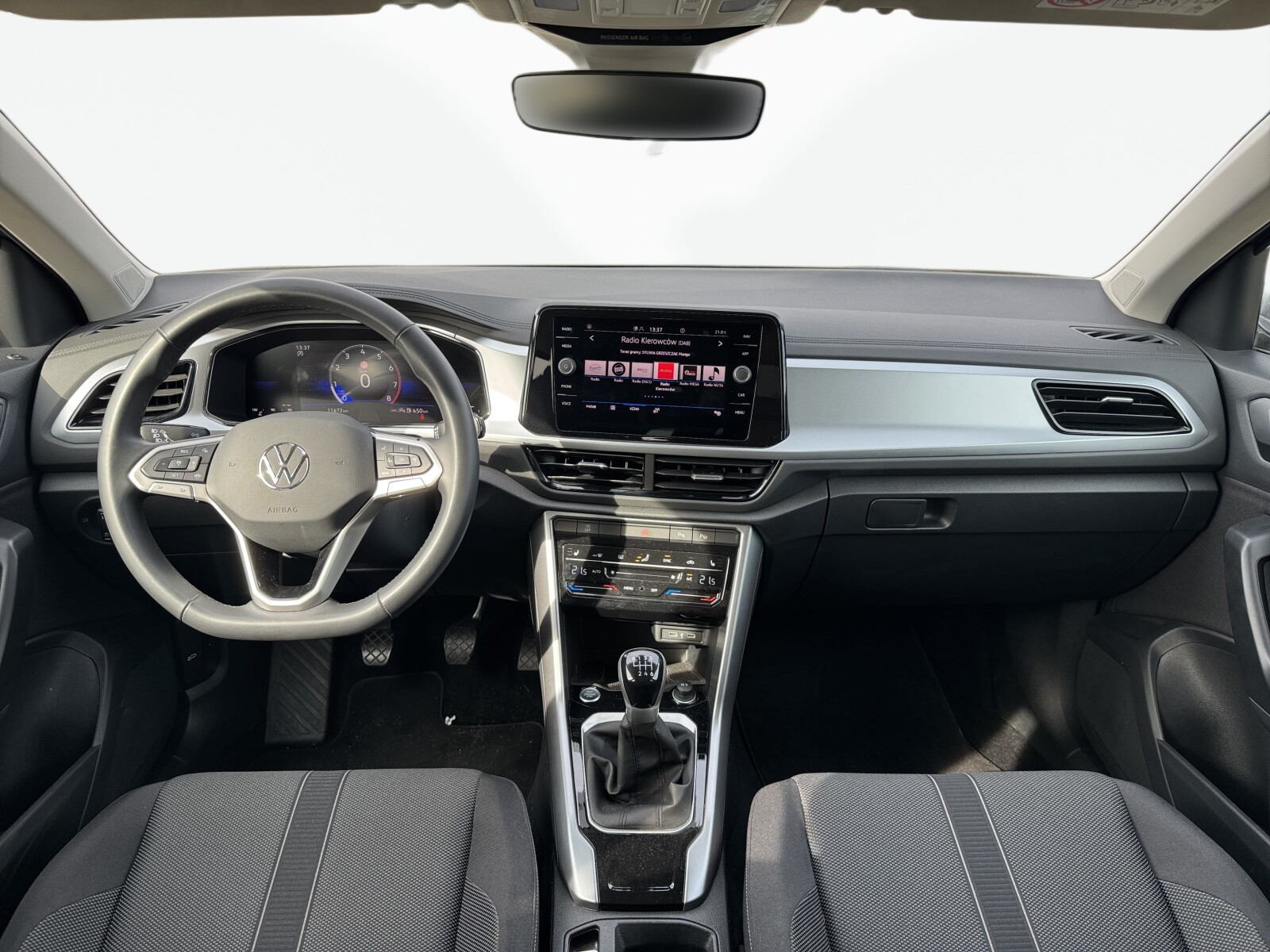 Volkswagen T-Roc - zdjęcie 10