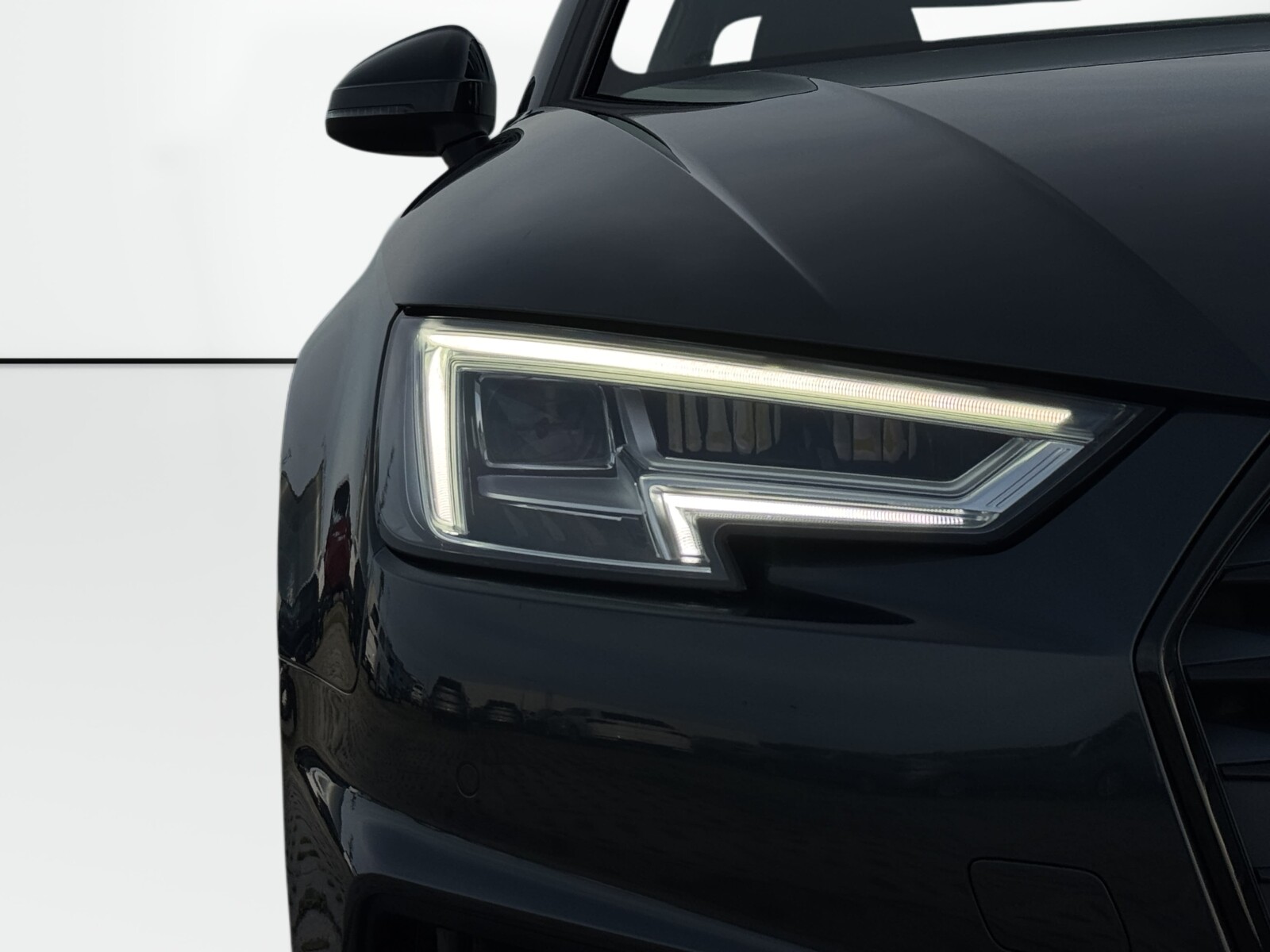 Audi A4 Limousine - zdjęcie 27
