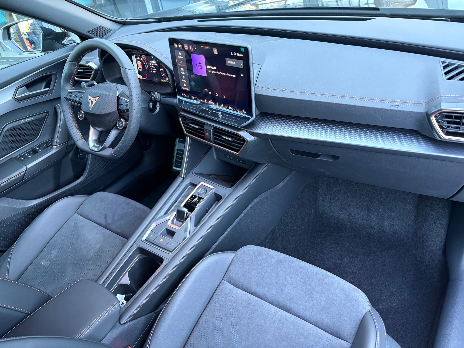 Cupra Formentor - zdjęcie 16