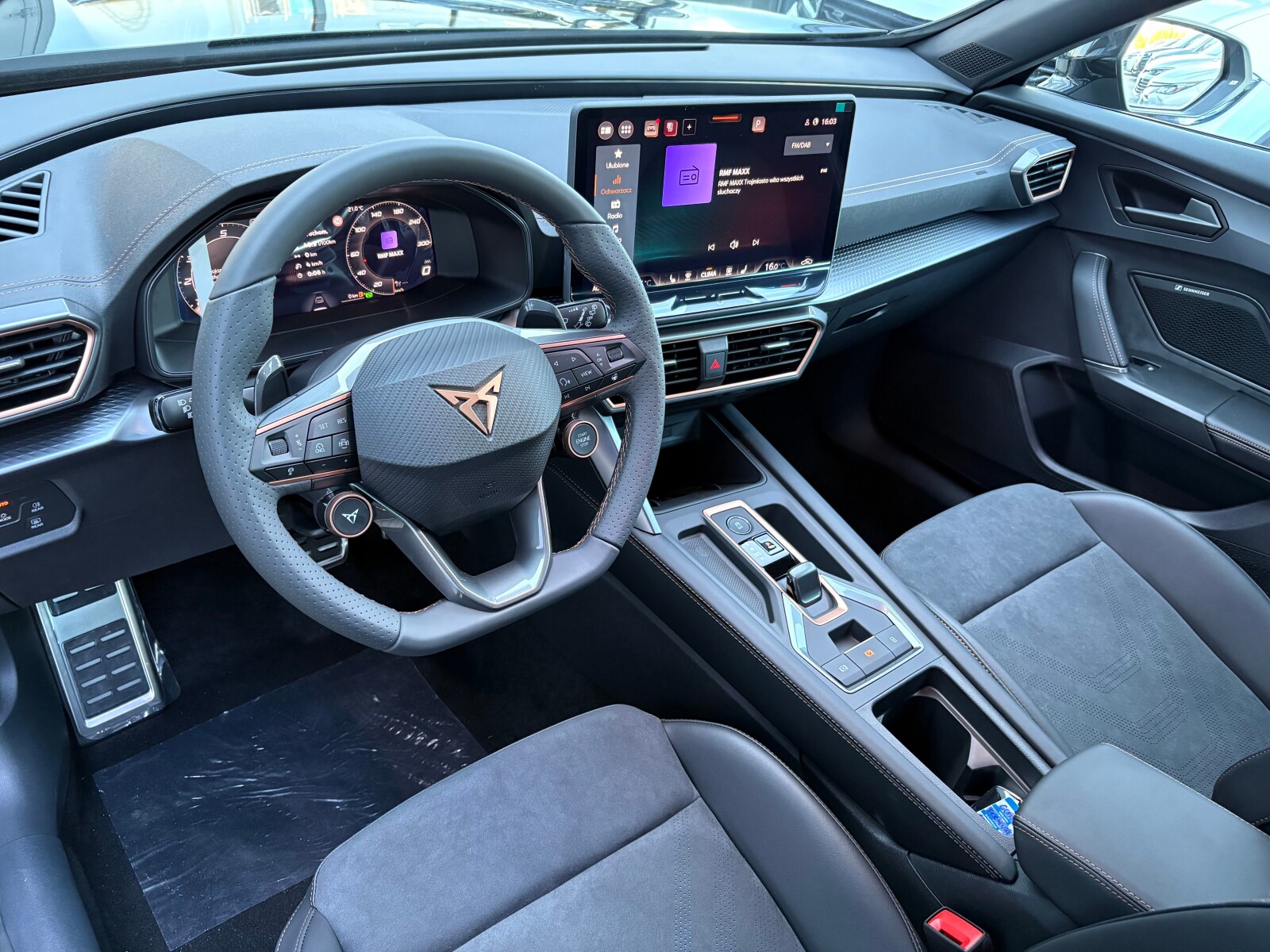 Cupra Formentor - zdjęcie 11