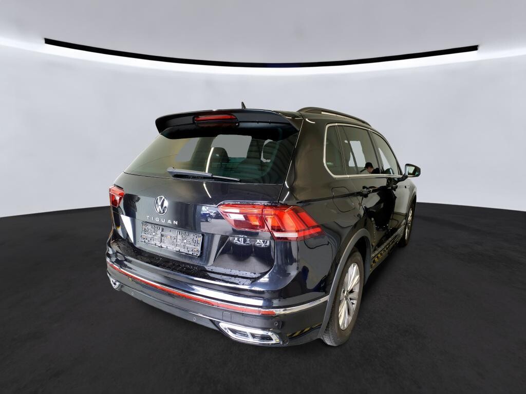 Volkswagen Tiguan - zdjęcie 2