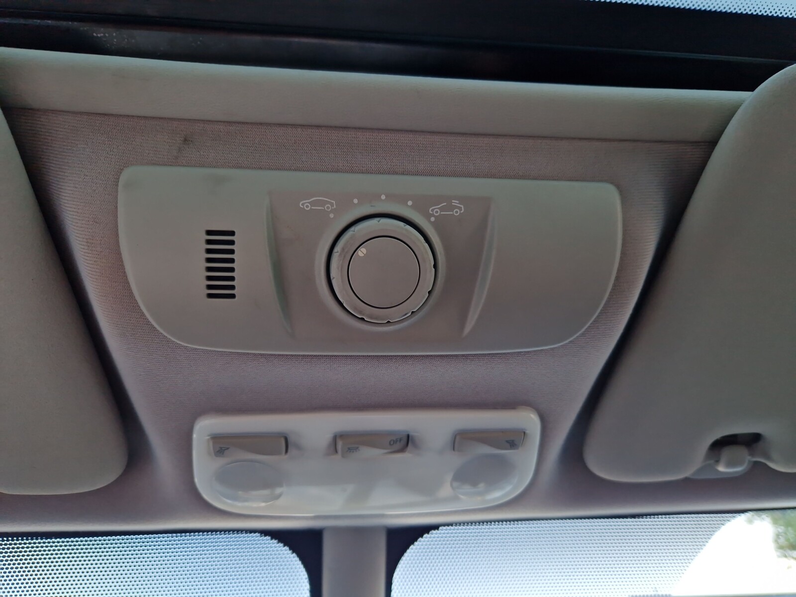 Renault Grand Scenic - zdjęcie 24