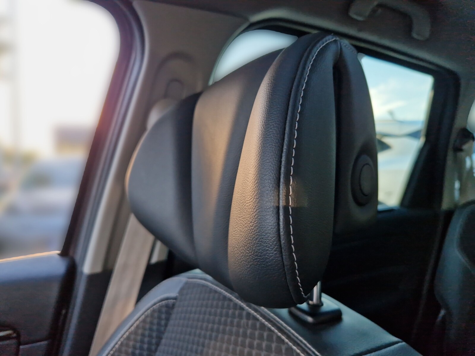 Renault Grand Scenic - zdjęcie 25