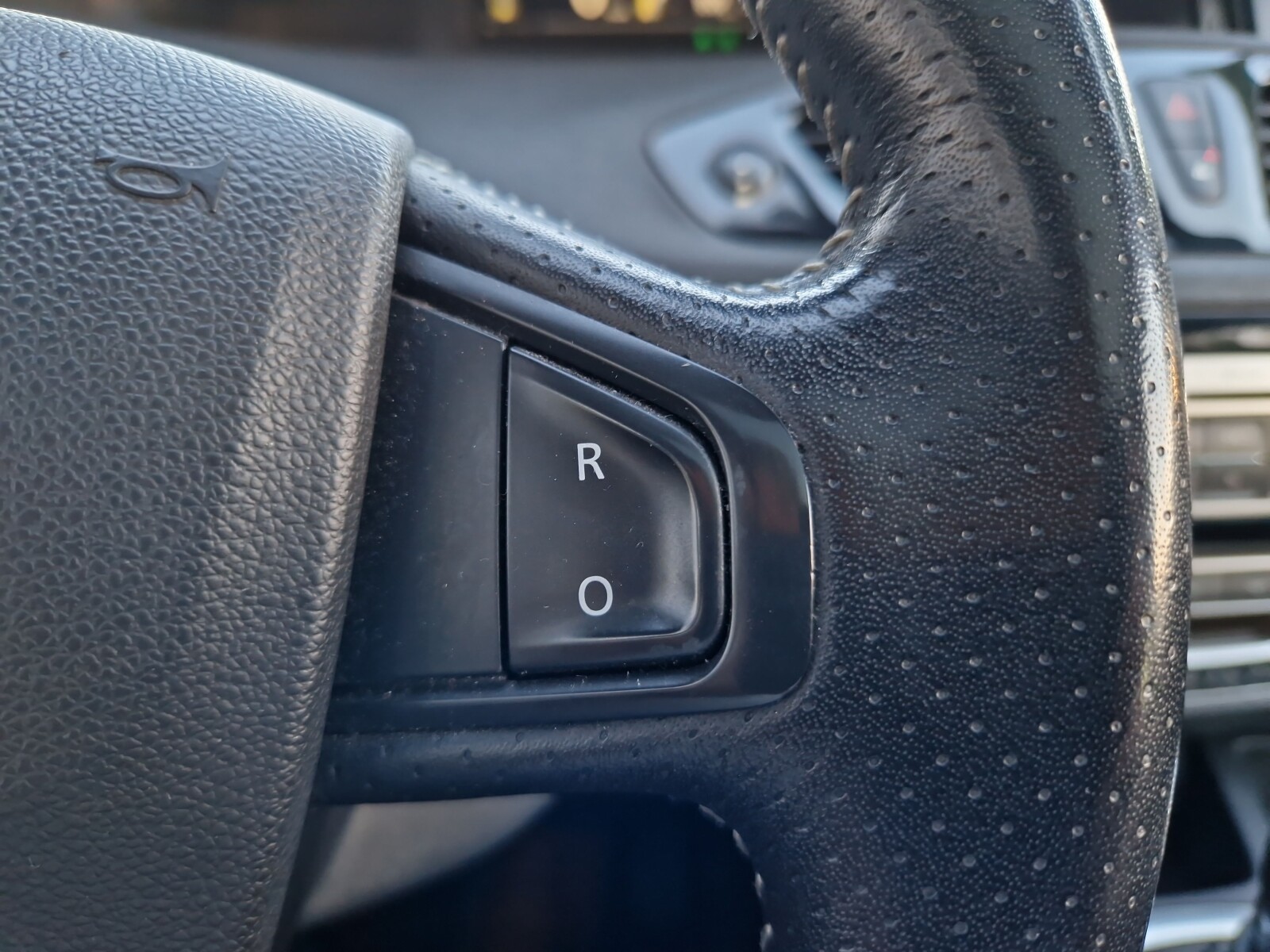 Renault Grand Scenic - zdjęcie 27