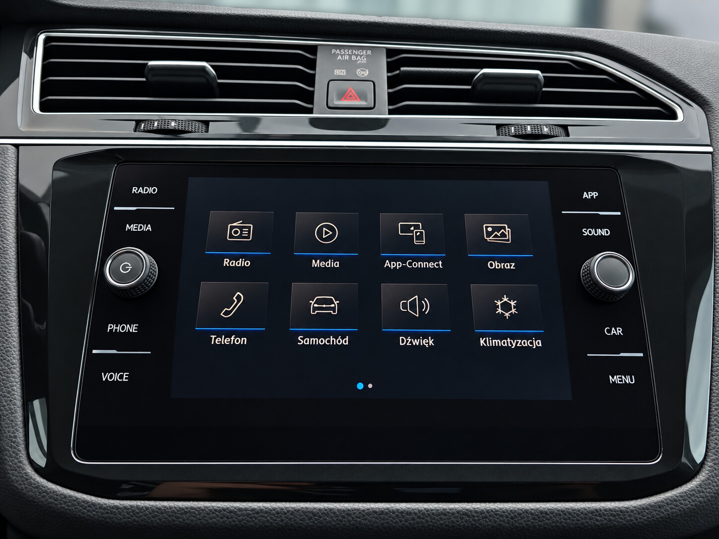 Volkswagen Tiguan - zdjęcie 22