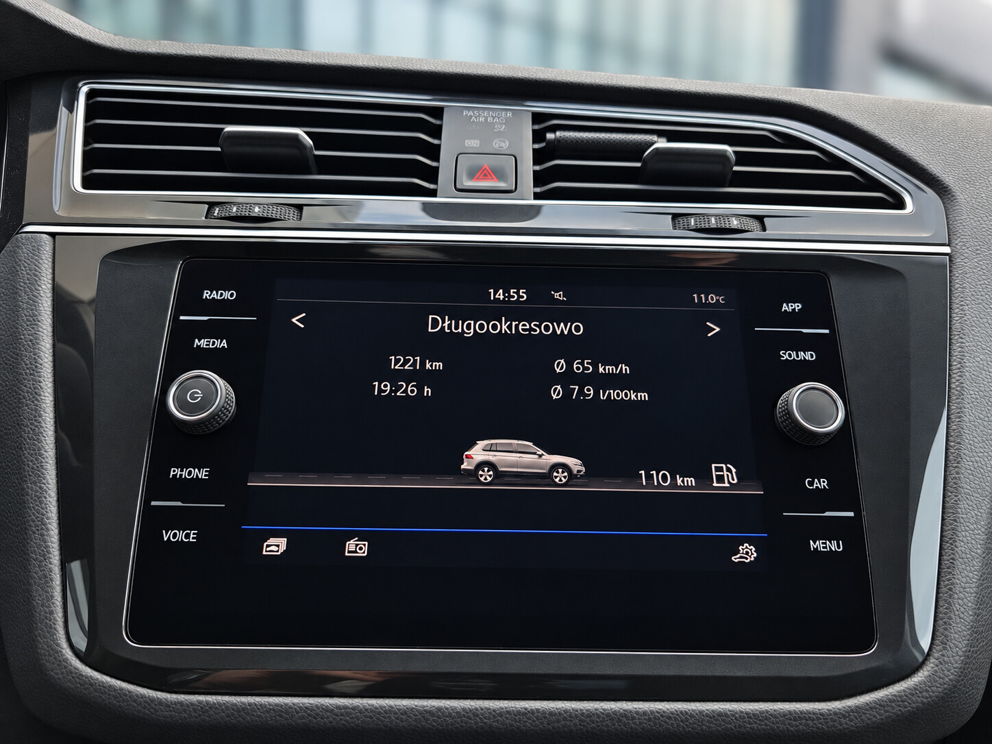 Volkswagen Tiguan - zdjęcie 21