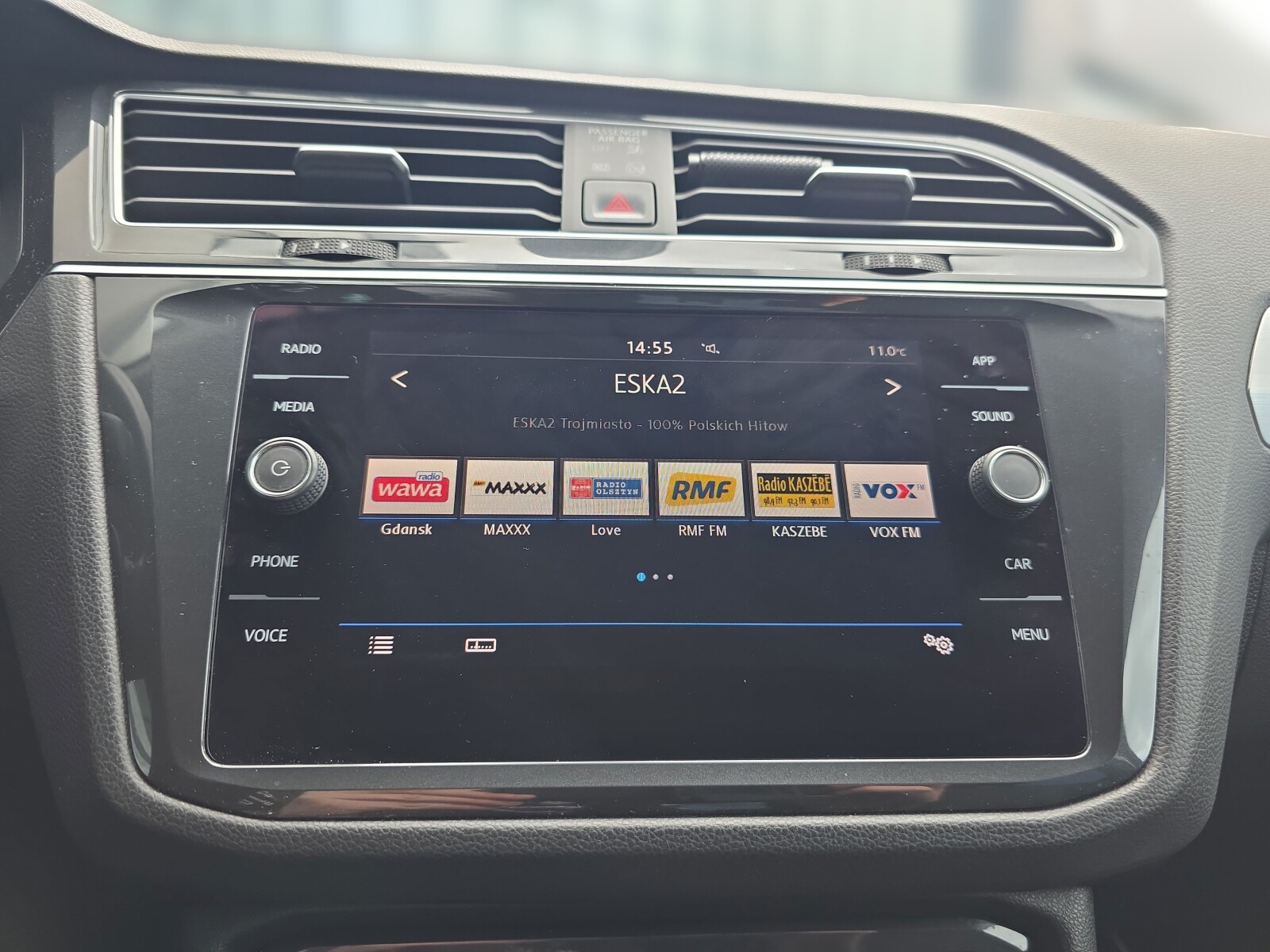 Volkswagen Tiguan - zdjęcie 17
