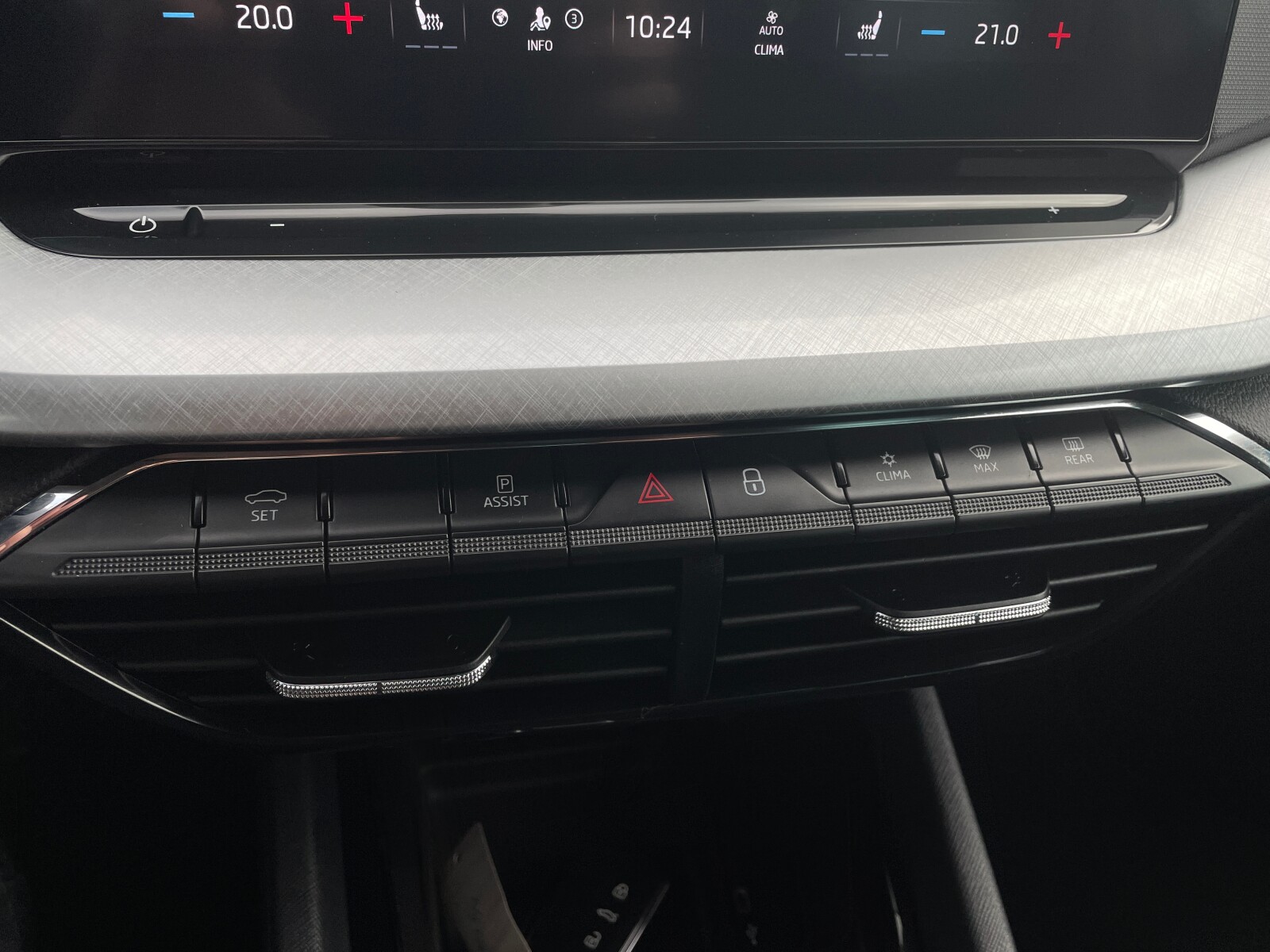 Škoda Octavia Combi - zdjęcie 33