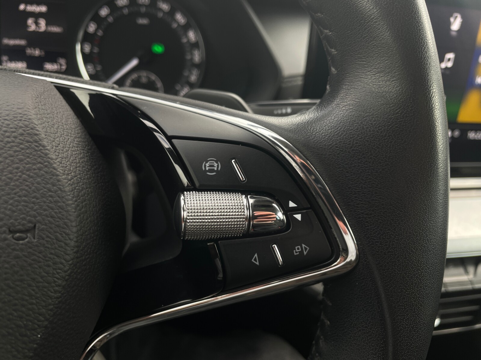 Škoda Octavia Combi - zdjęcie 23