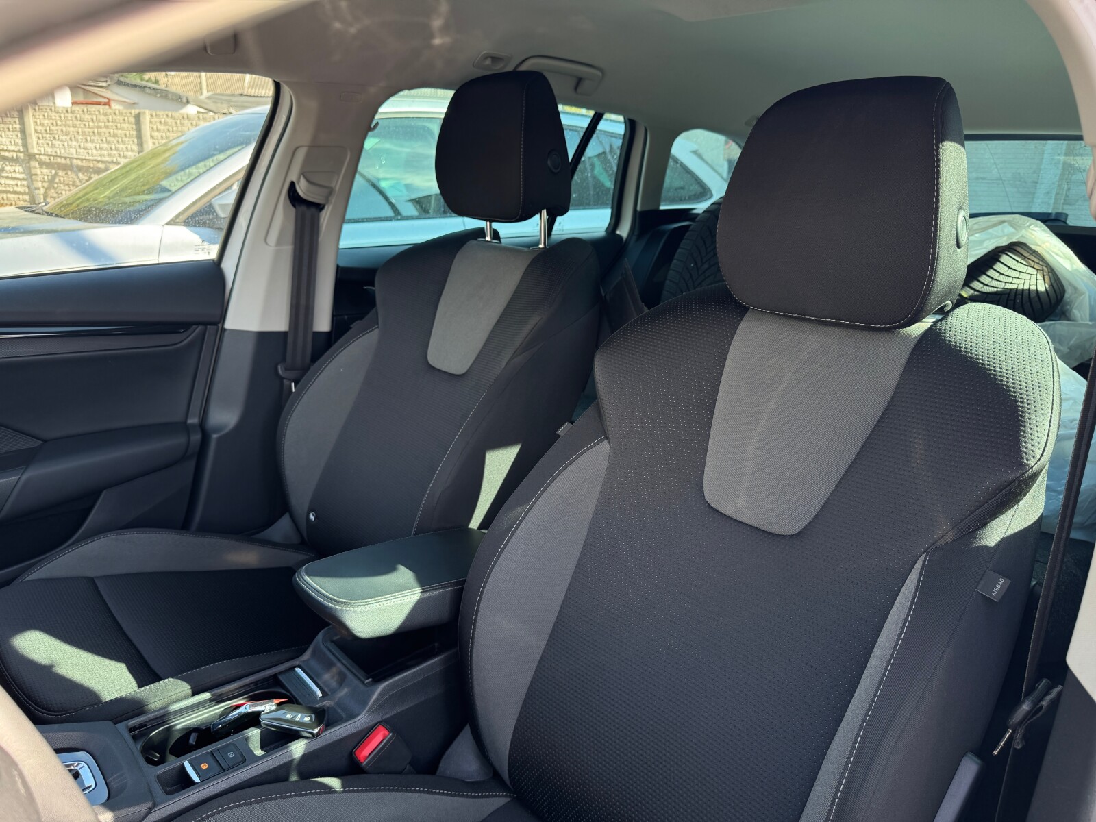Škoda Octavia Combi - zdjęcie 5