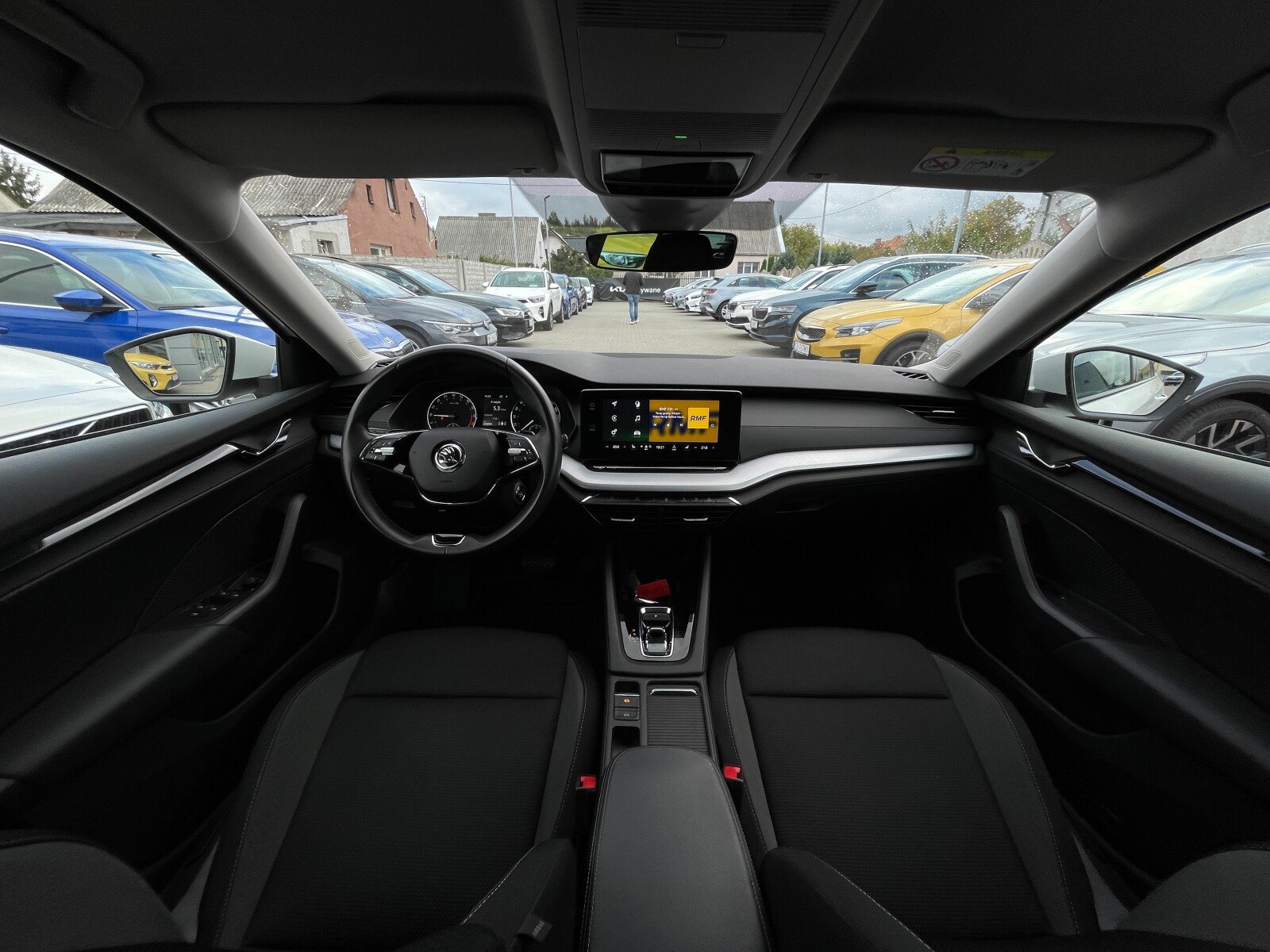 Škoda Octavia Combi - zdjęcie 18