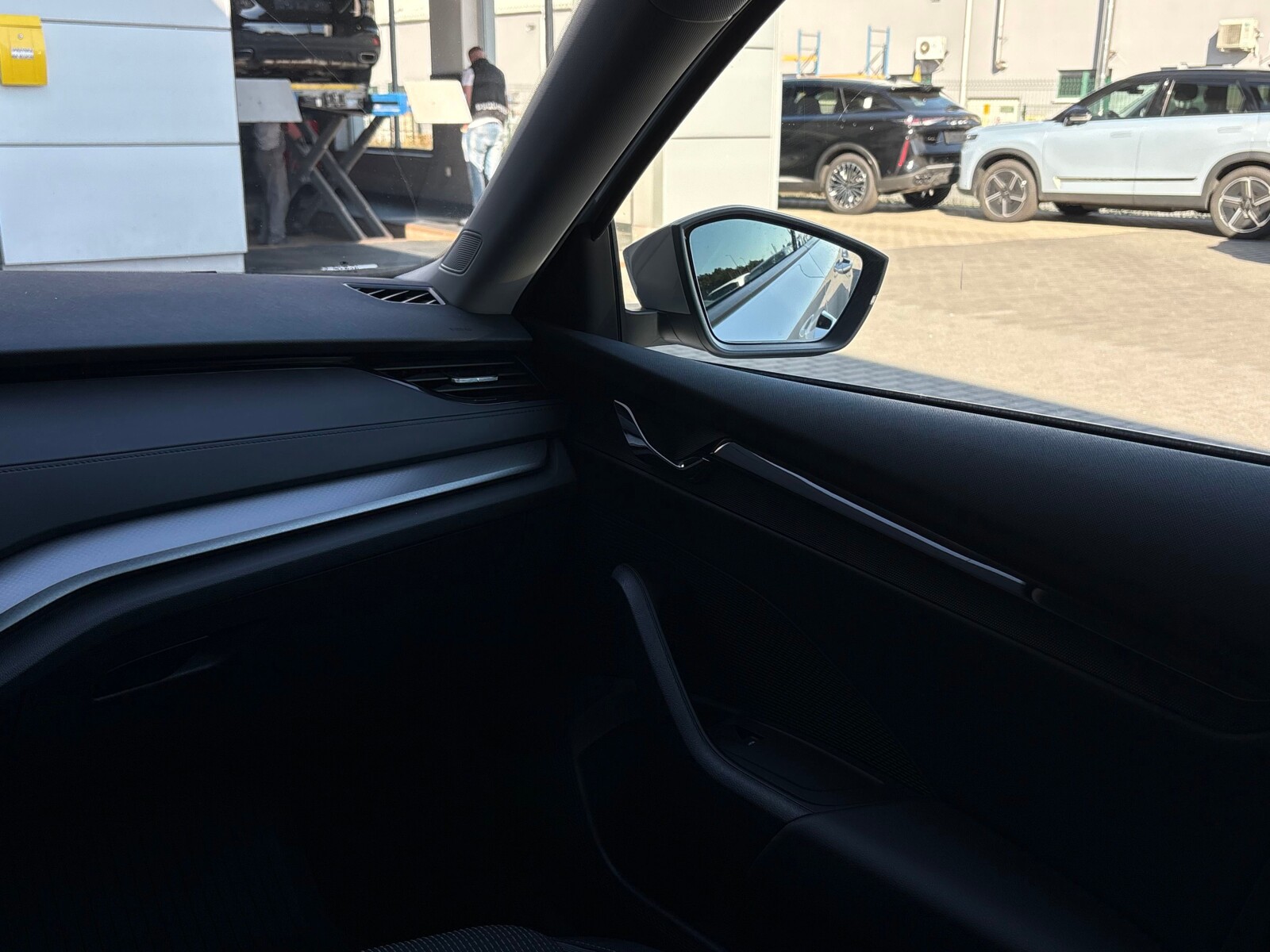 Škoda Octavia Combi - zdjęcie 10