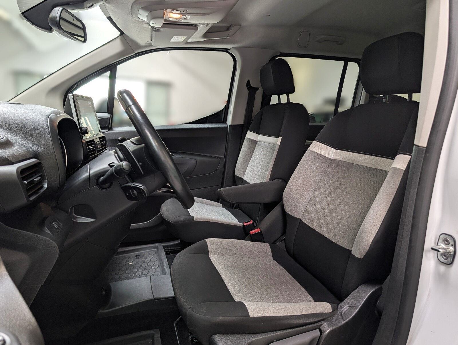 Citroën Berlingo - zdjęcie 9