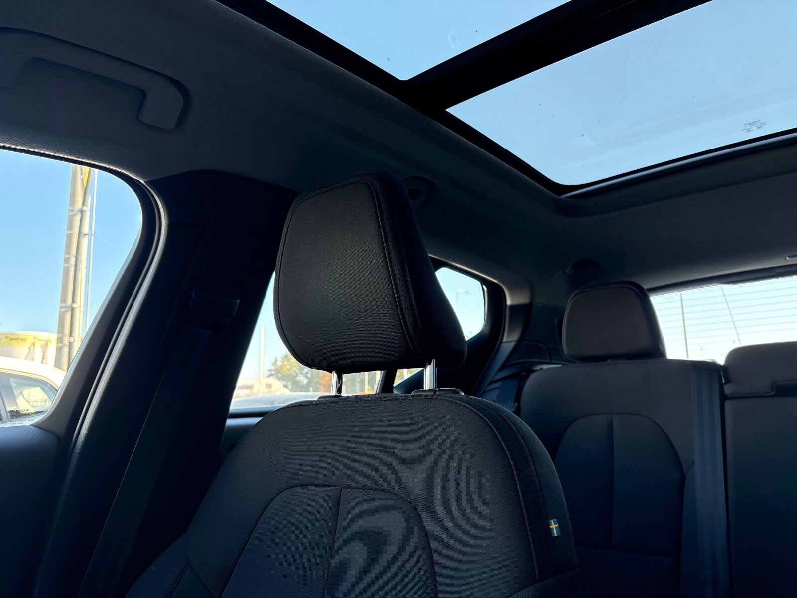 Volvo XC 40 - zdjęcie 17