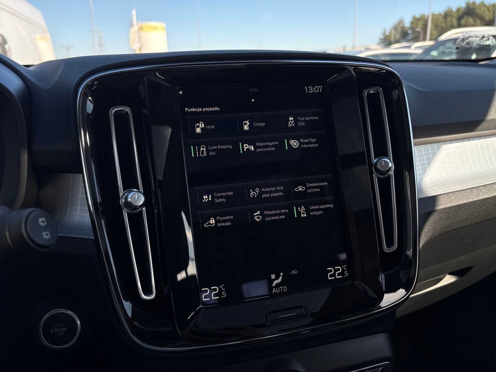 Volvo XC 40 - zdjęcie 15