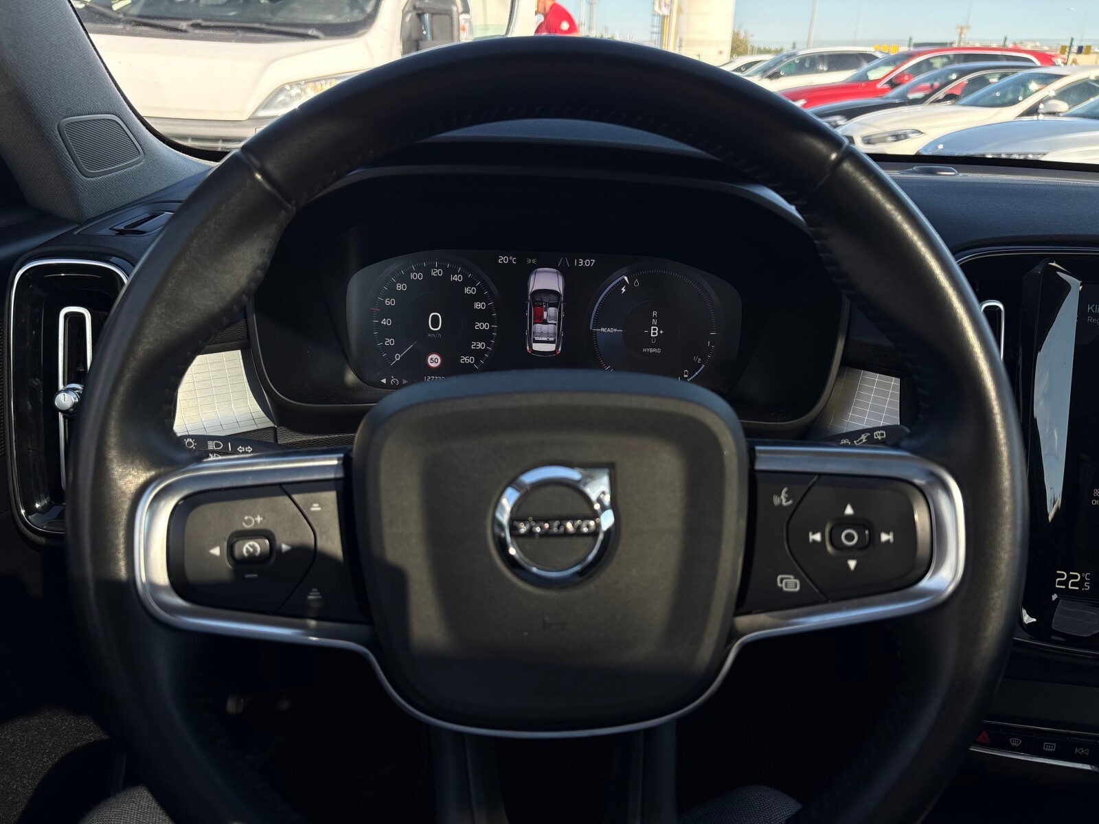 Volvo XC 40 - zdjęcie 13