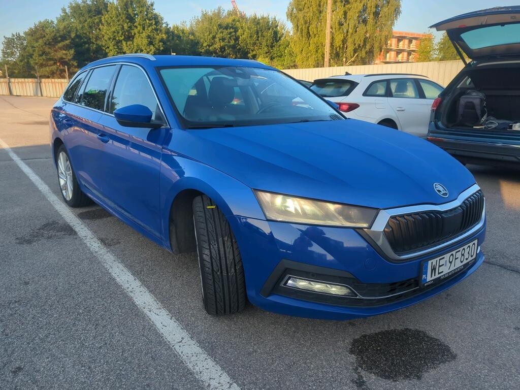 Škoda Octavia Combi - zdjęcie 4