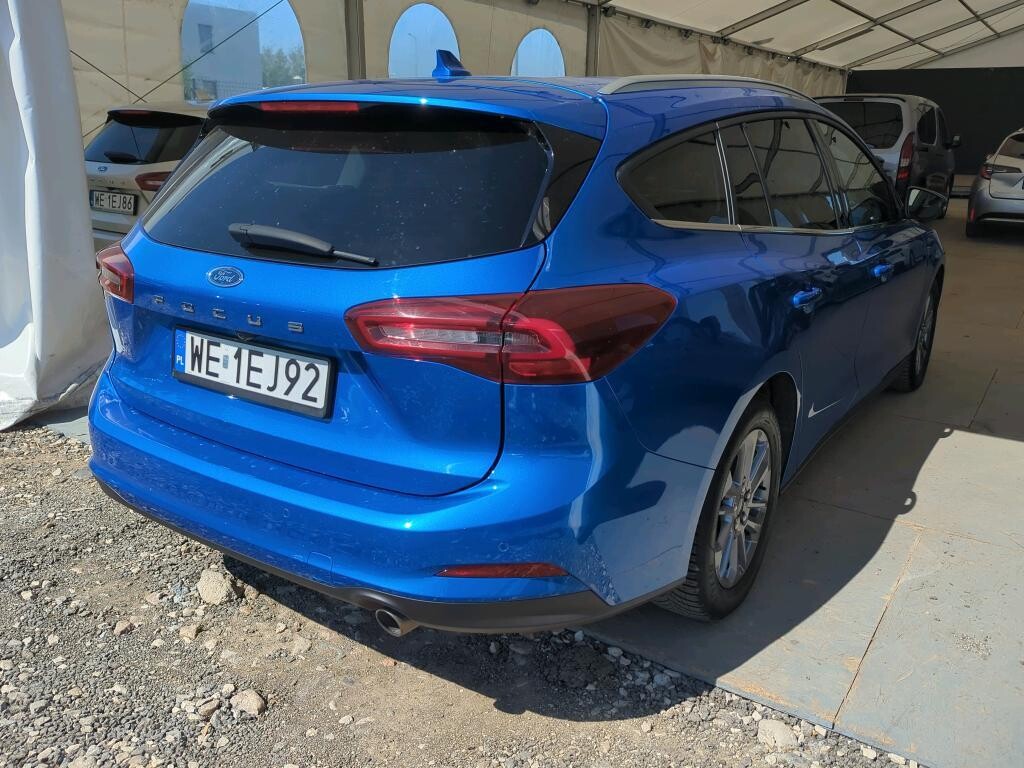 Ford Focus - zdjęcie 4