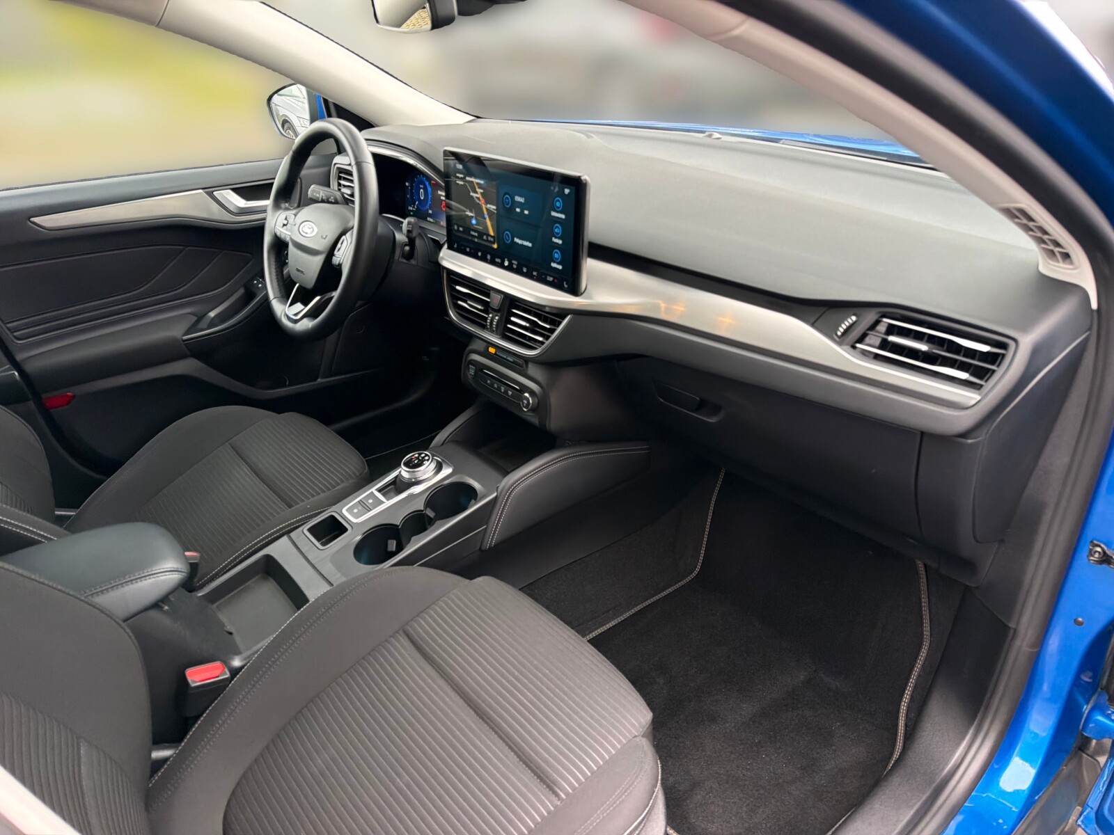 Ford Focus - zdjęcie 15