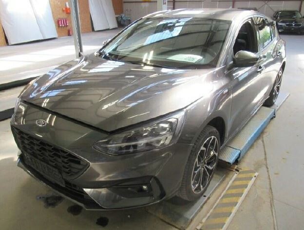 Ford Focus - zdjęcie 1