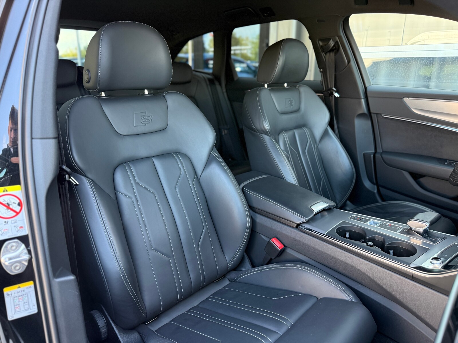 Audi A6 Avant - zdjęcie 22
