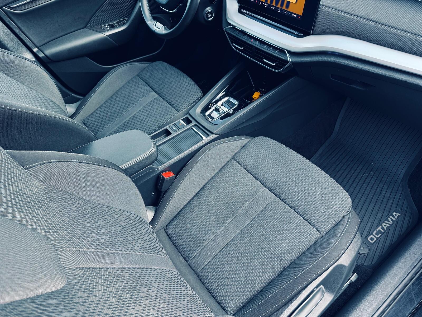 Škoda Octavia - zdjęcie 16