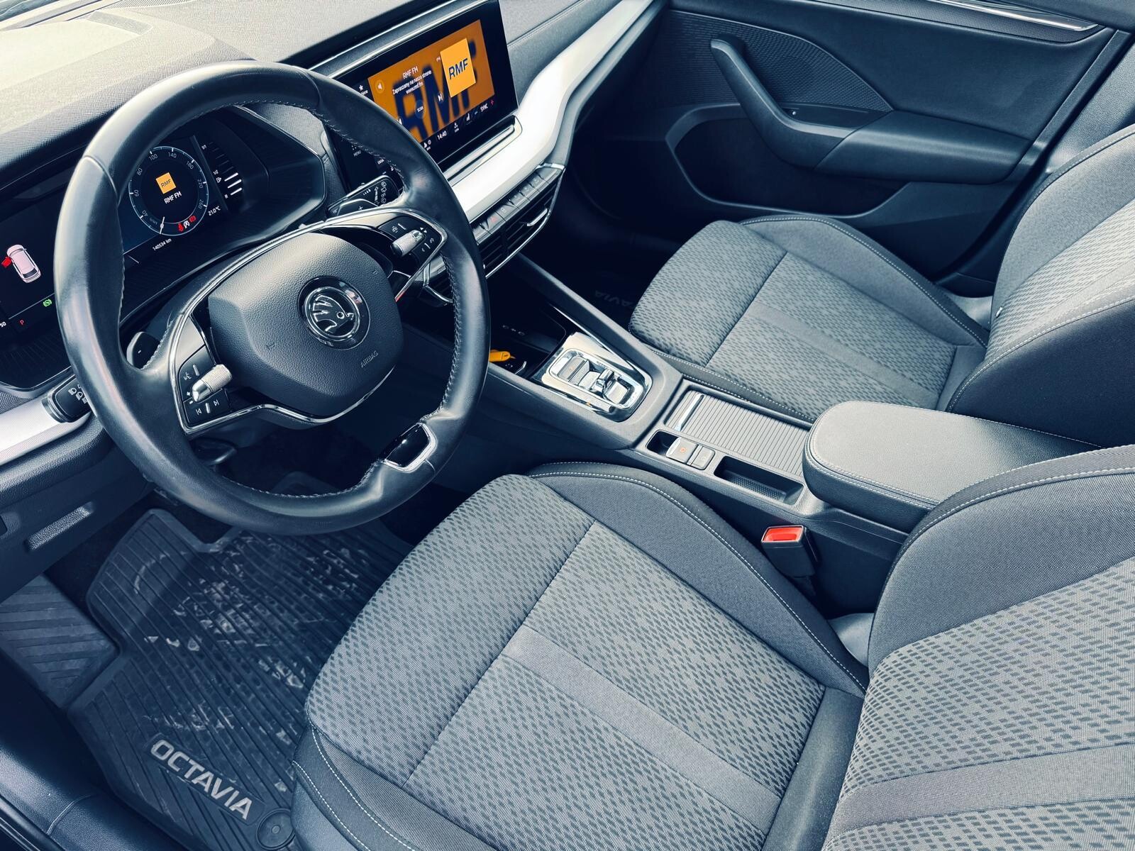 Škoda Octavia - zdjęcie 12