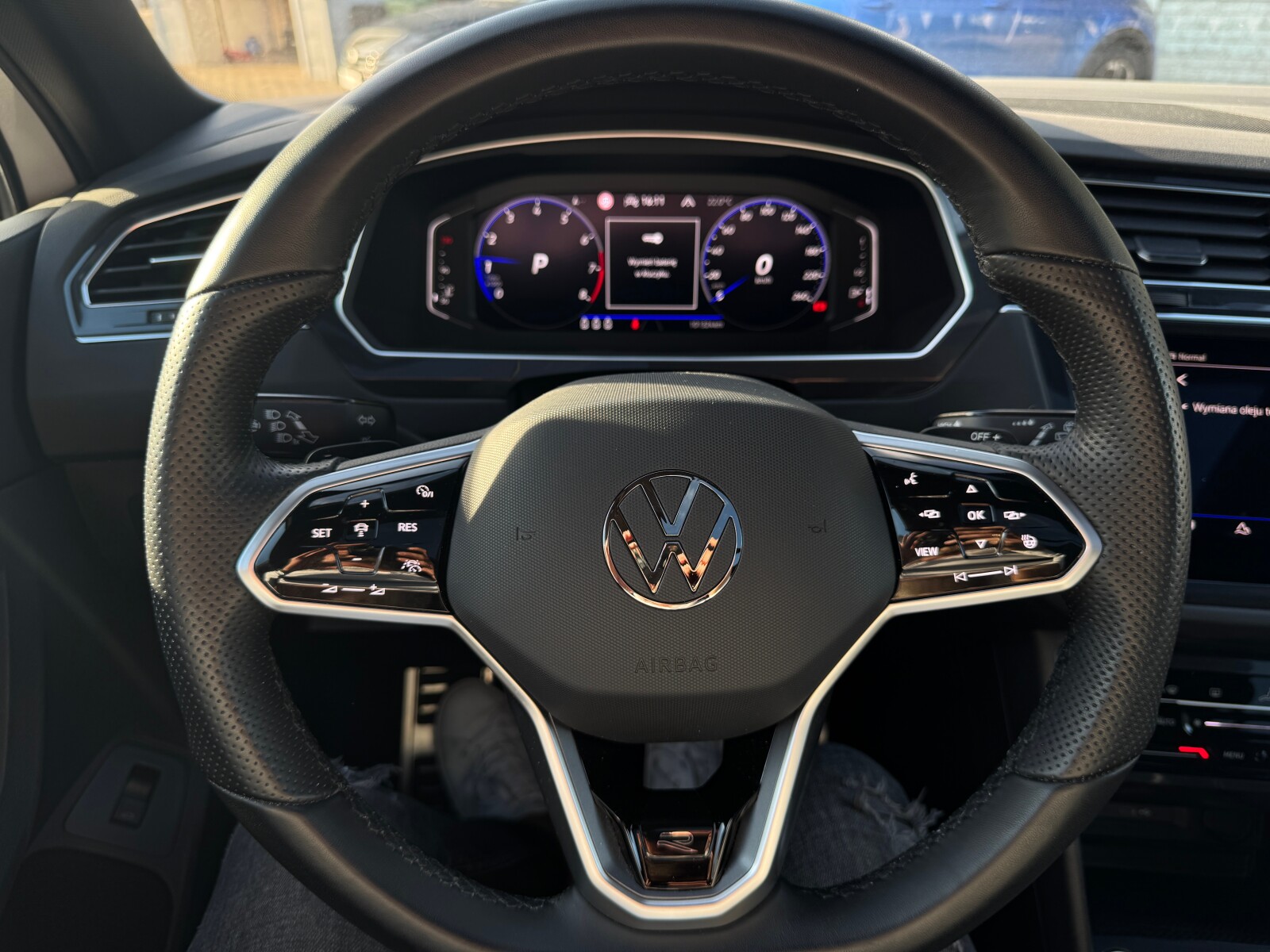 Volkswagen Tiguan - zdjęcie 7