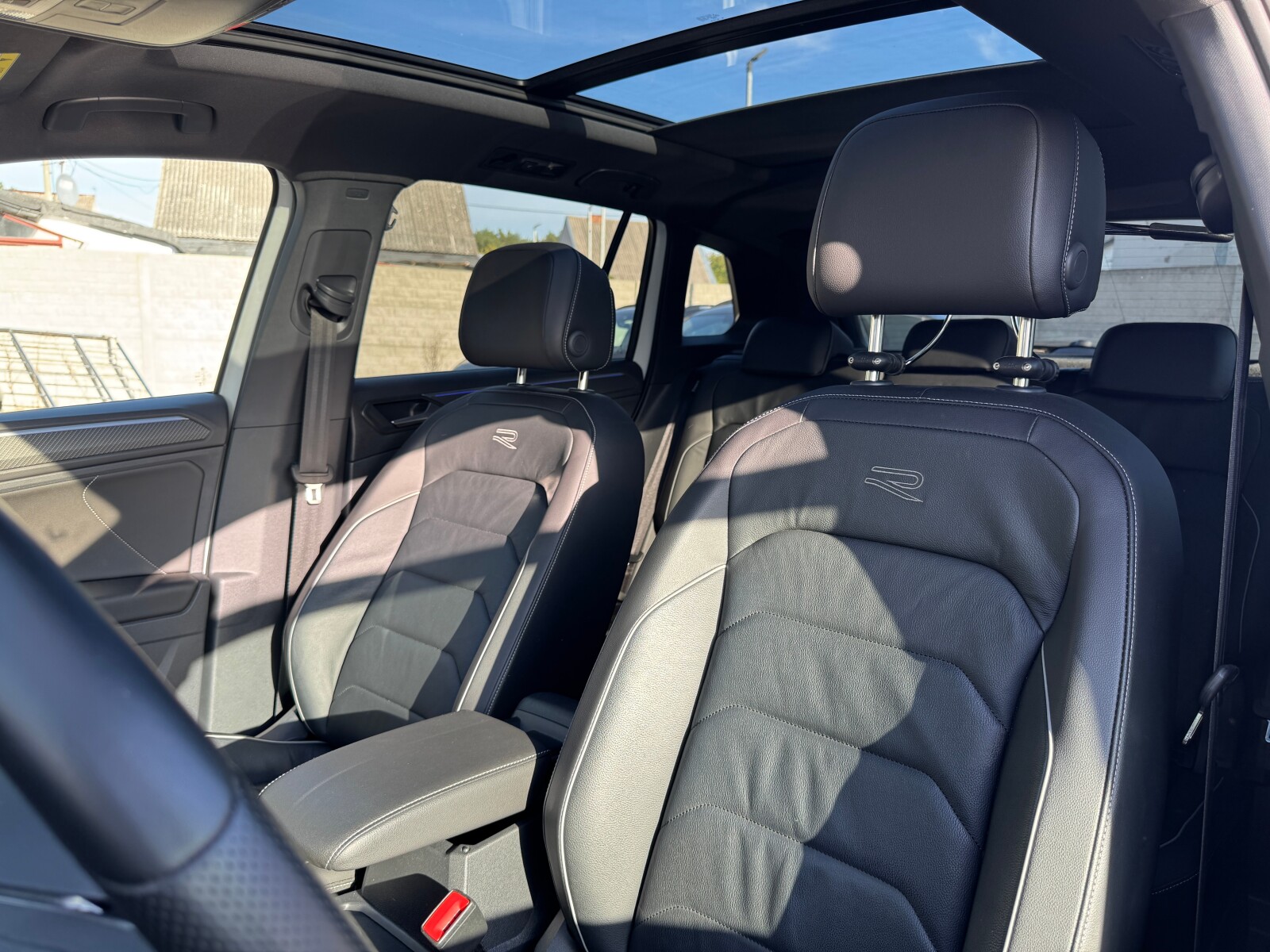 Volkswagen Tiguan - zdjęcie 5