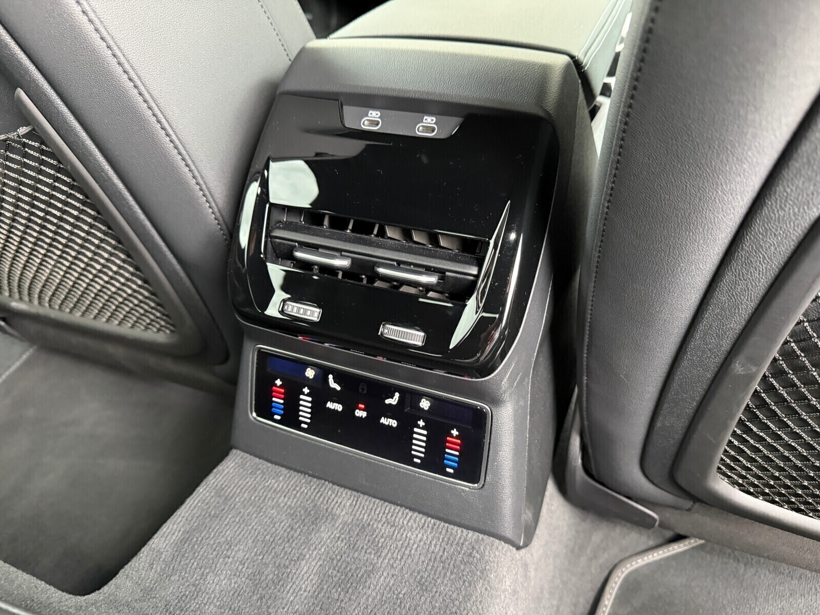 Audi A6 Limousine - zdjęcie 13