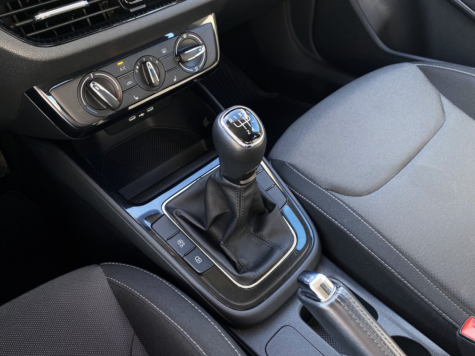 Škoda Fabia - zdjęcie 11