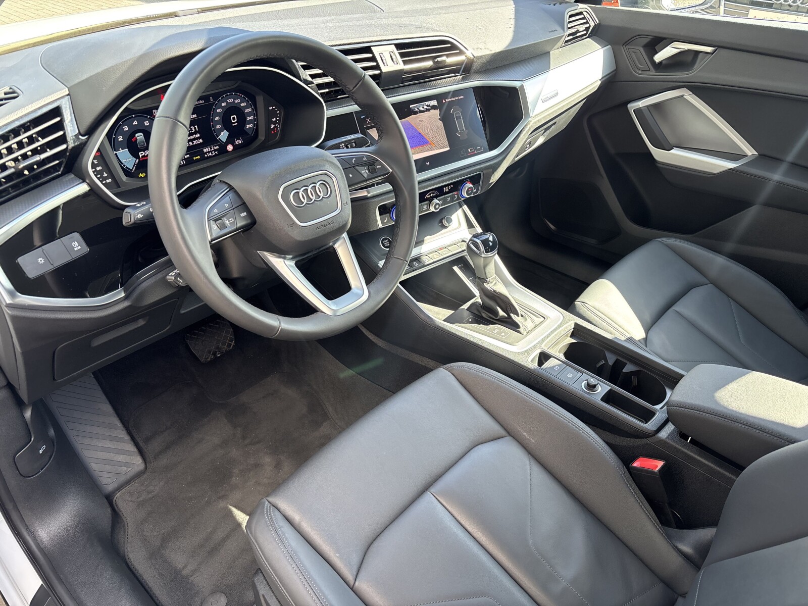 Audi Q3 Sportback - zdjęcie 15