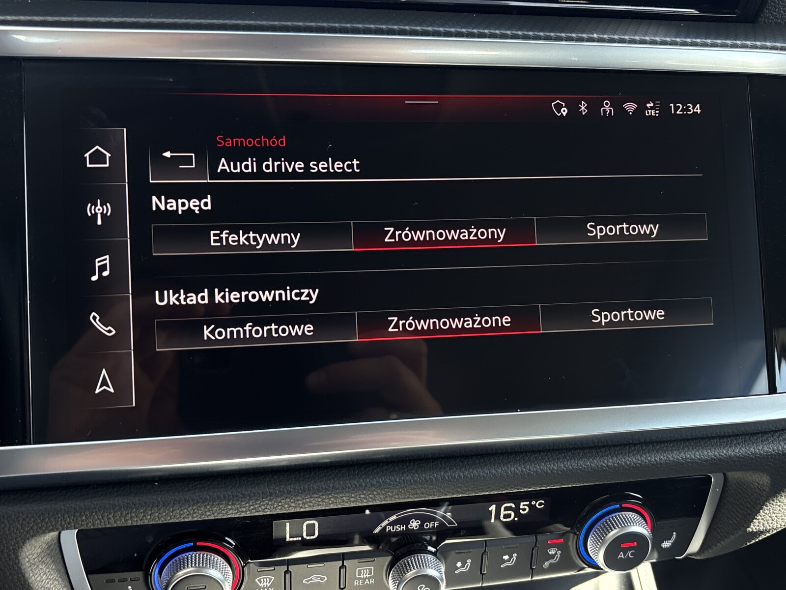 Audi Q3 Sportback - zdjęcie 28