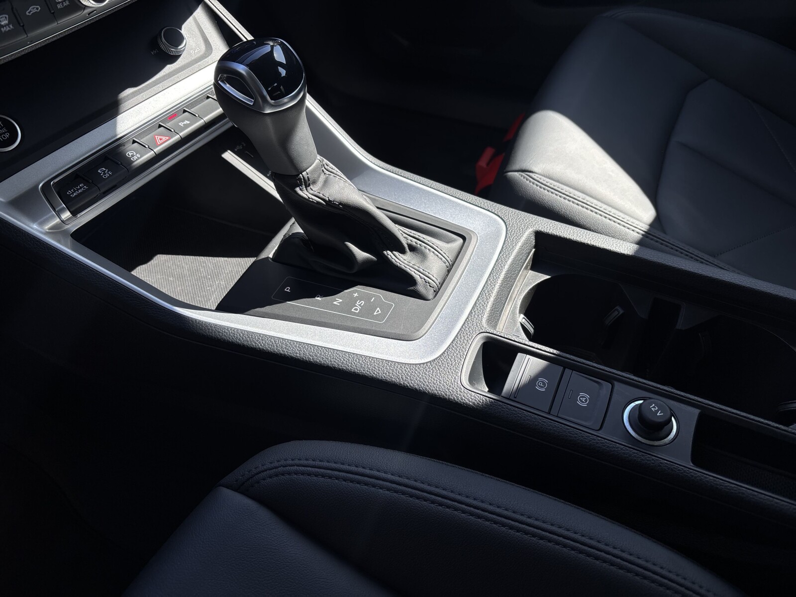 Audi Q3 Sportback - zdjęcie 18