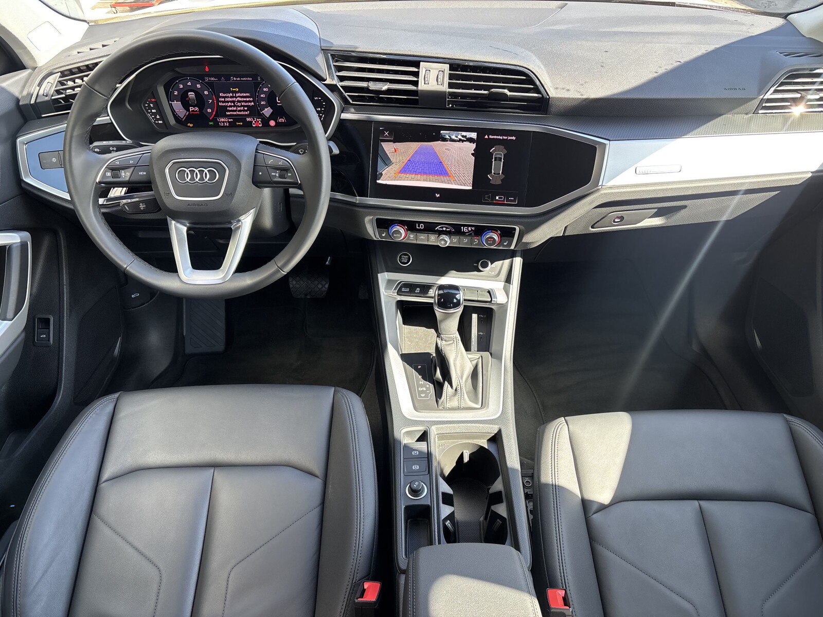 Audi Q3 Sportback - zdjęcie 10