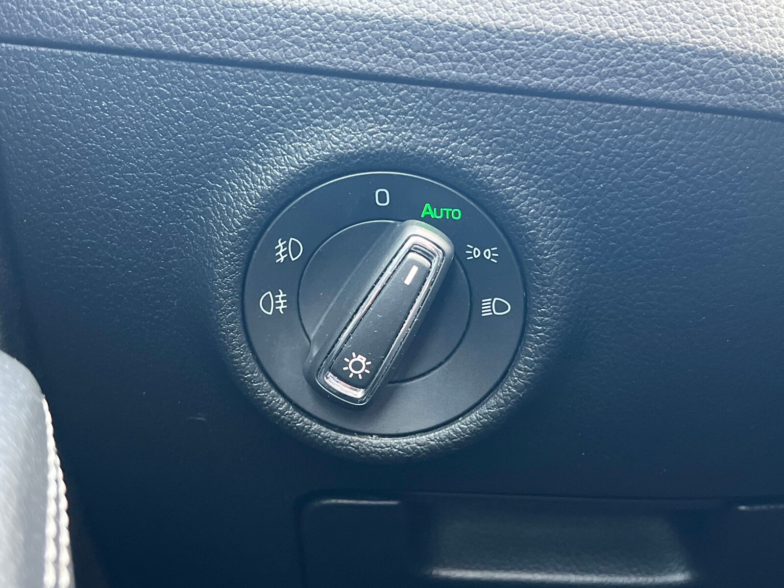 Škoda Superb Combi - zdjęcie 29