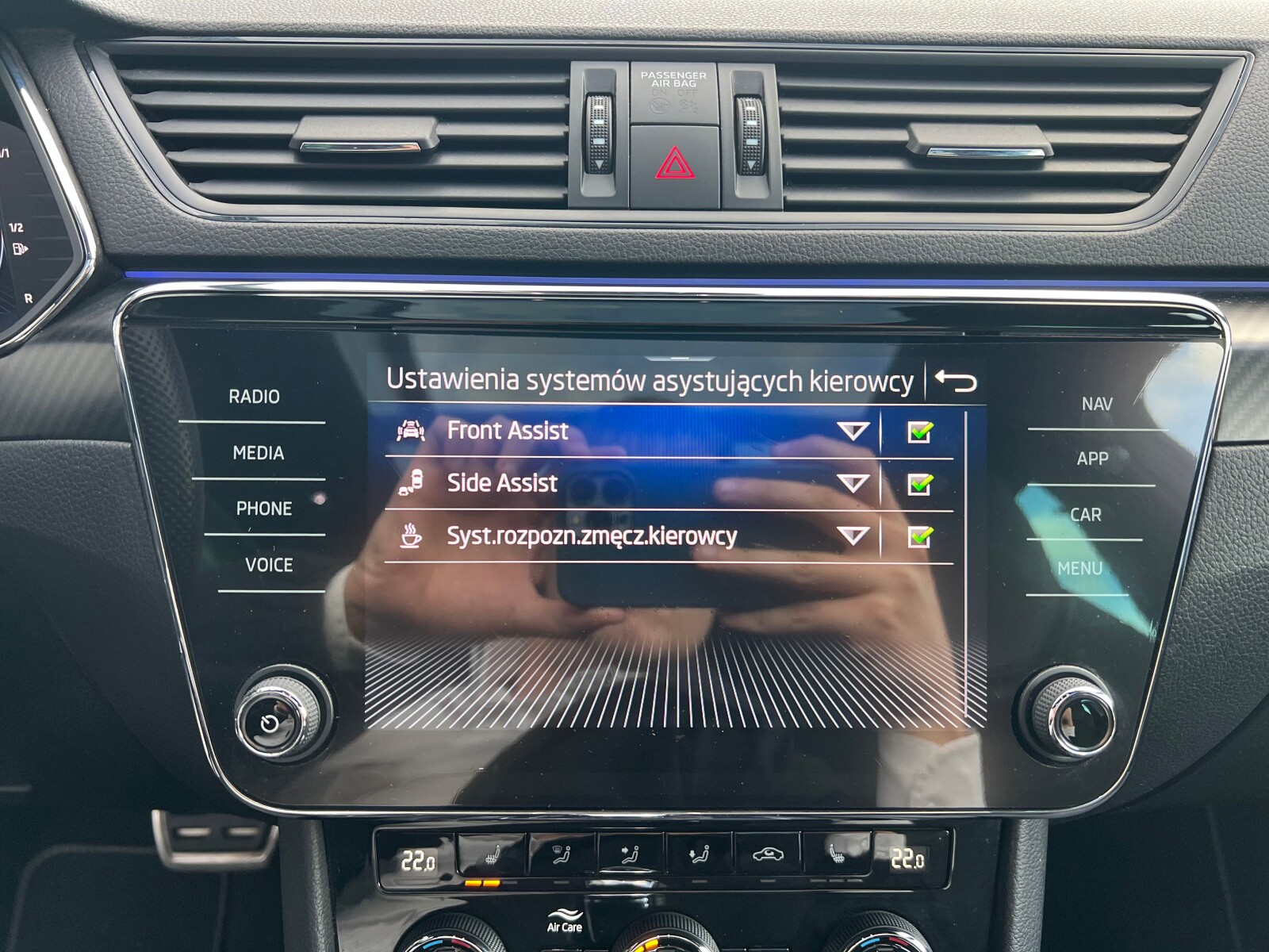Škoda Superb Combi - zdjęcie 15