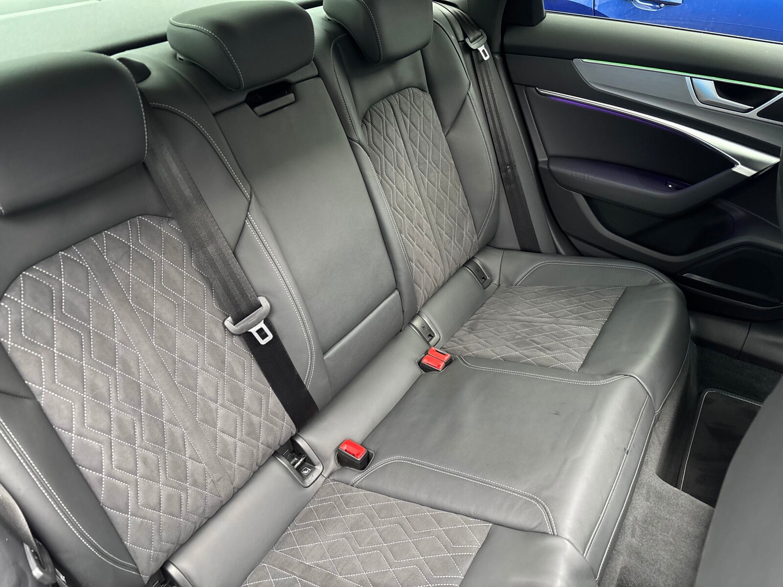 Audi S6 Limousine - zdjęcie 37