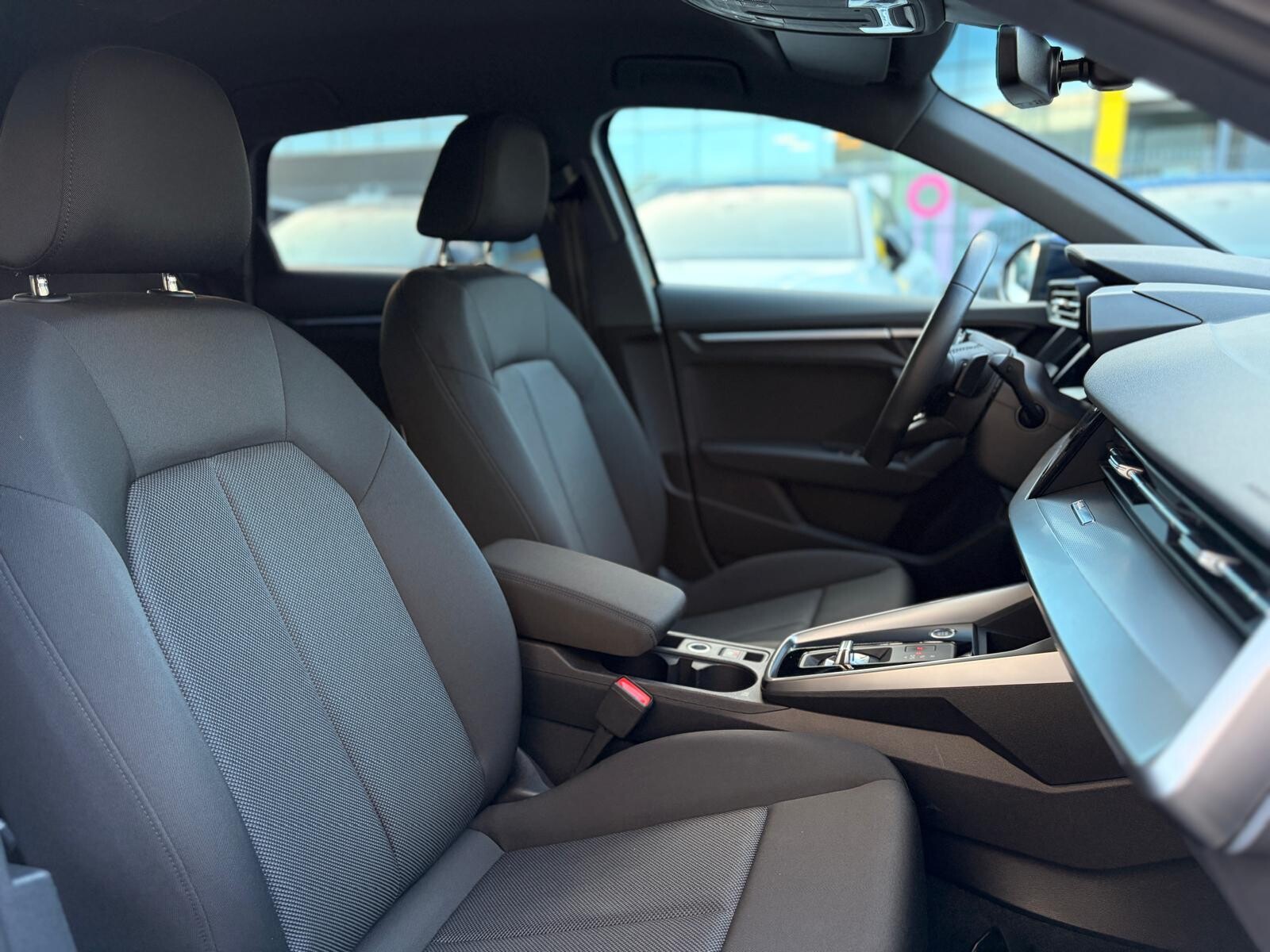 Audi A3 Sportback - zdjęcie 21