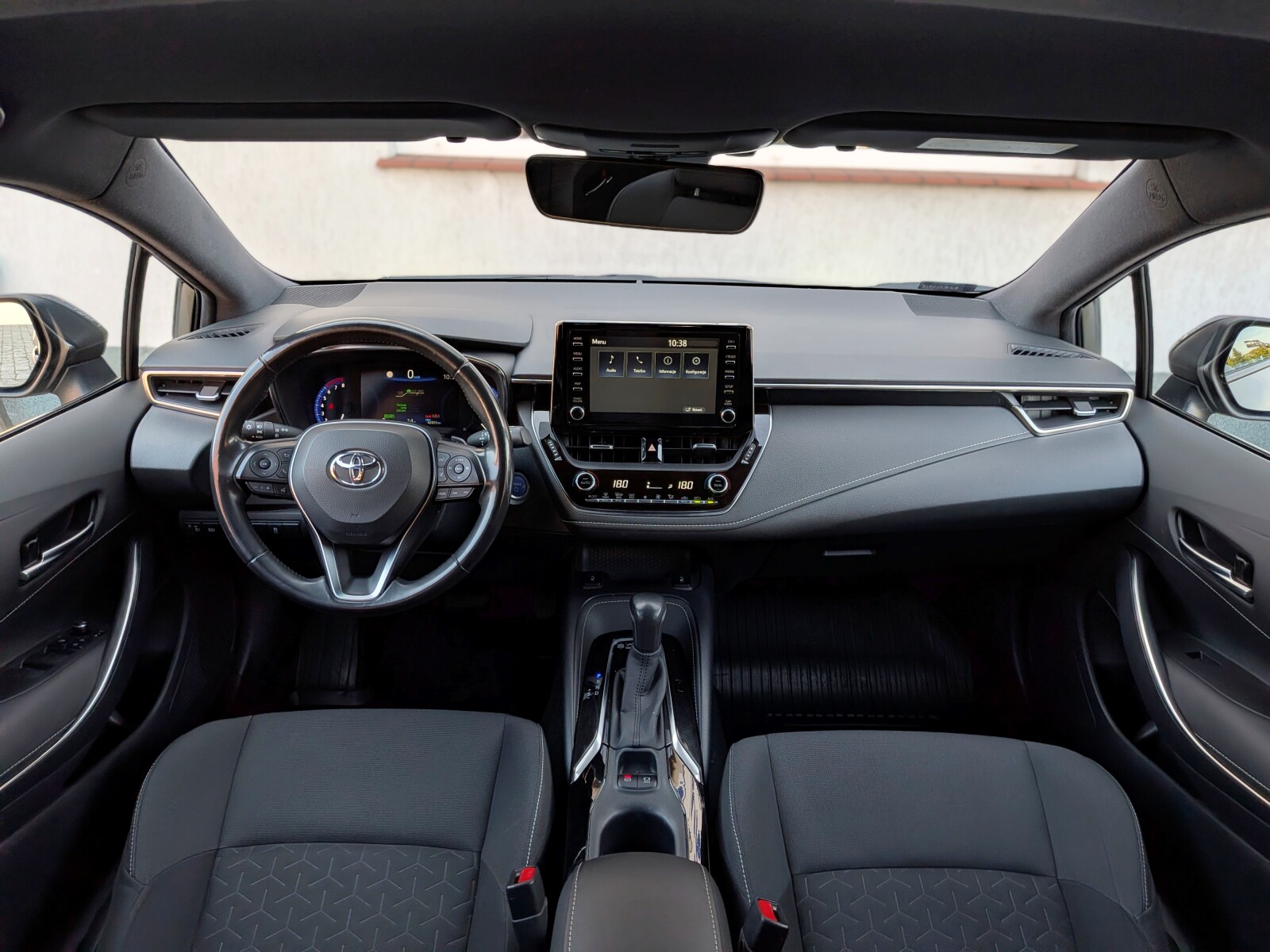 Toyota Corolla - zdjęcie 15