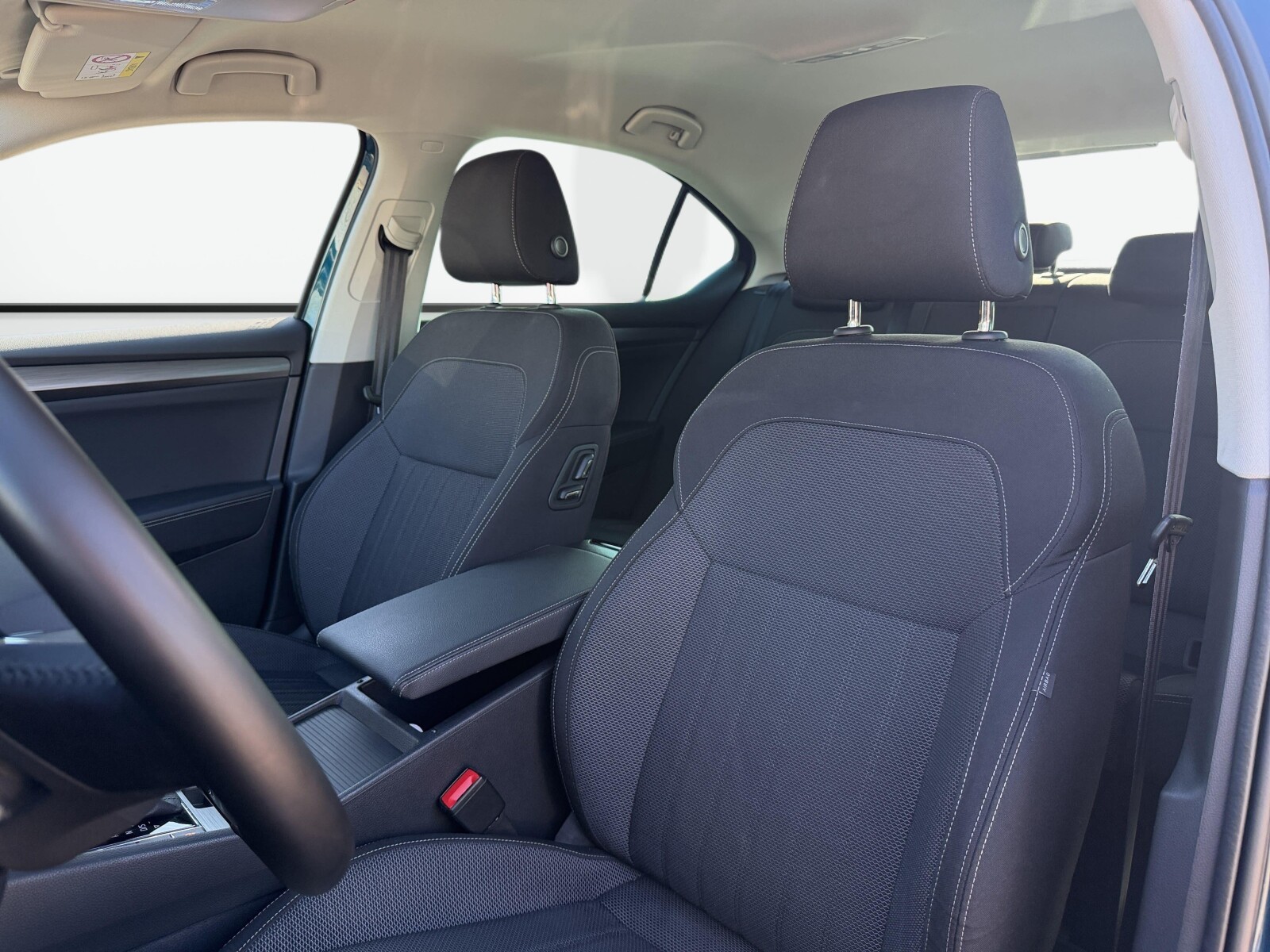 Škoda Superb - zdjęcie 13