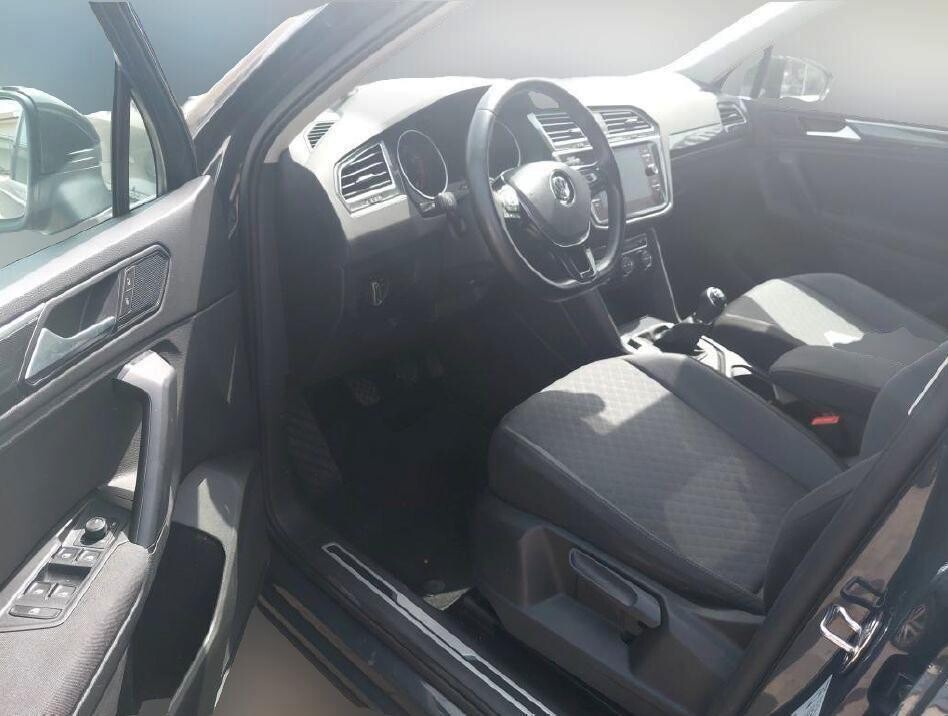 Volkswagen Tiguan - zdjęcie 3