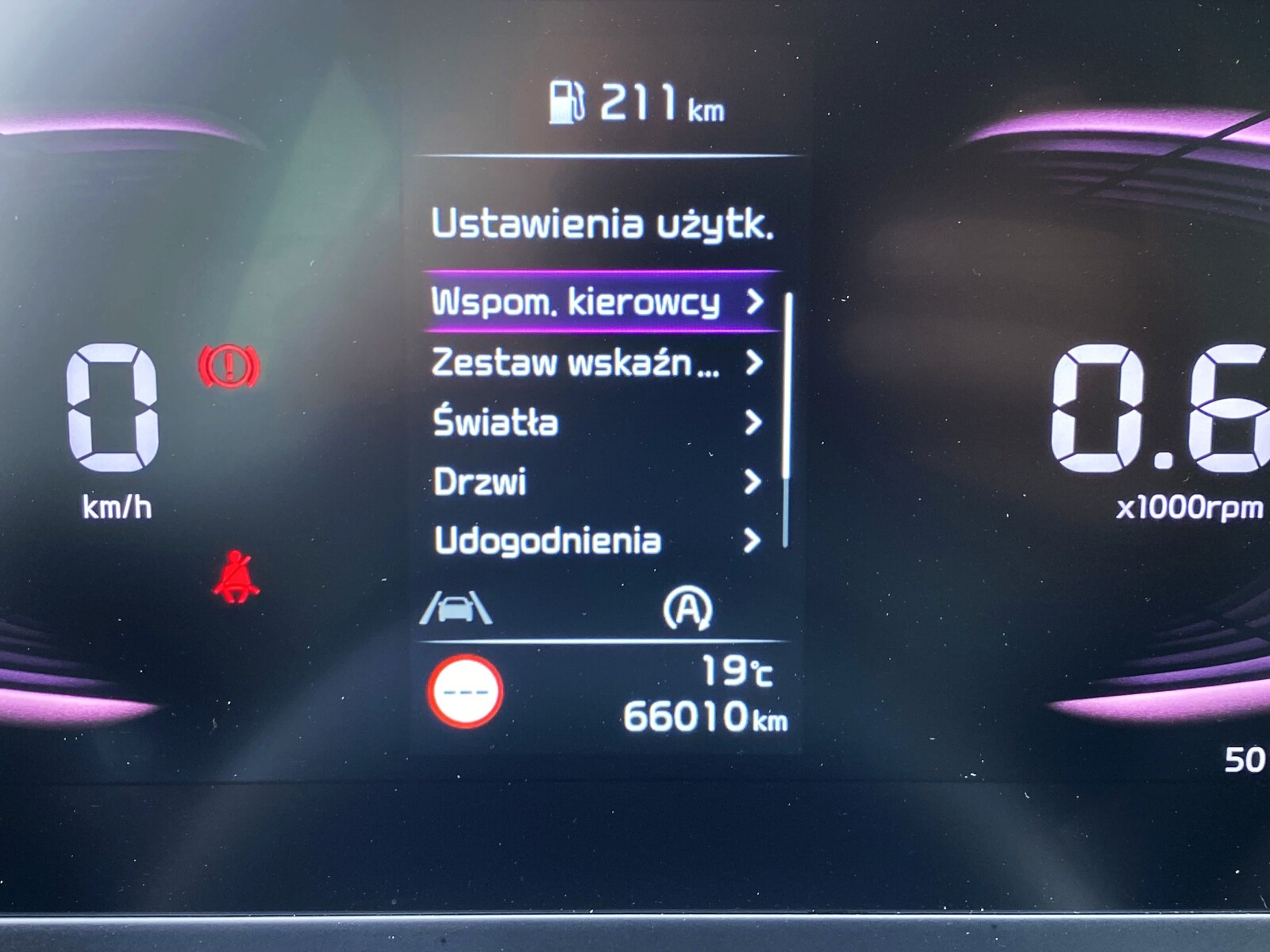 Kia Sportage - zdjęcie 17