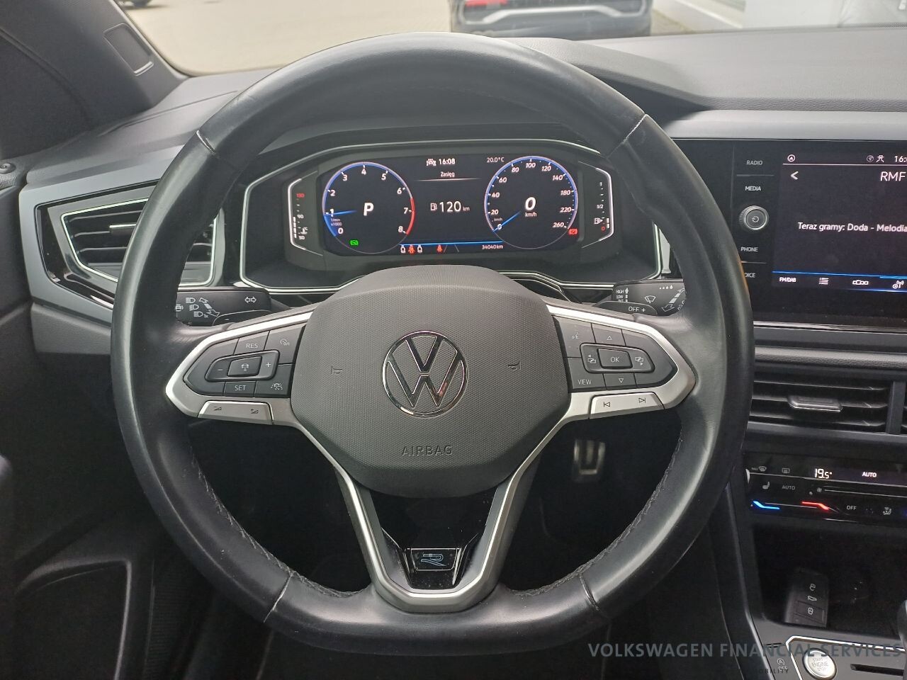 Volkswagen Taigo - zdjęcie 8