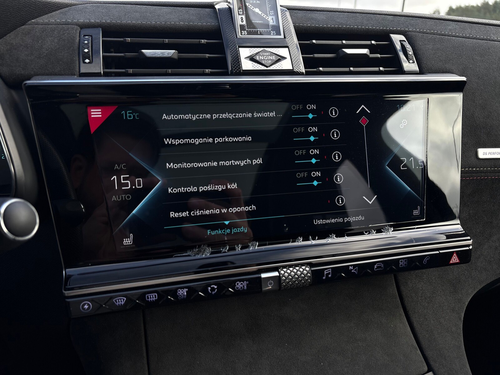 DS Automobiles DS 7 Crossback - zdjęcie 22