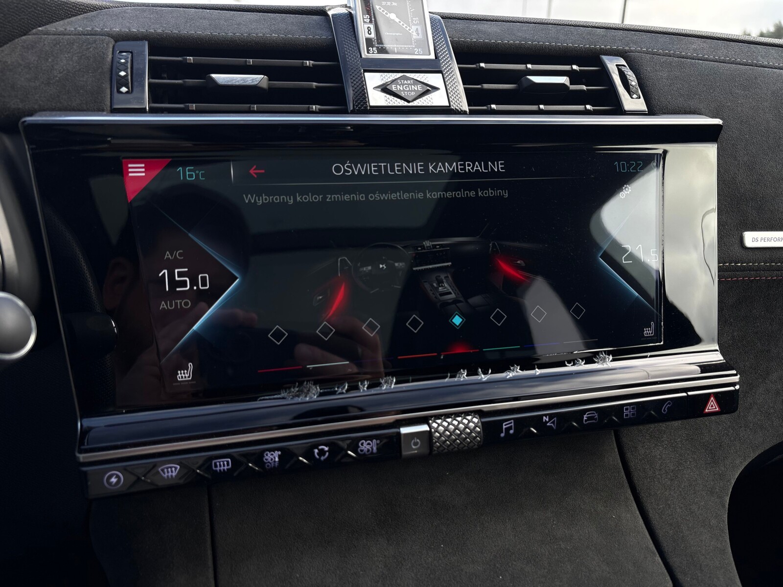 DS Automobiles DS 7 Crossback - zdjęcie 24
