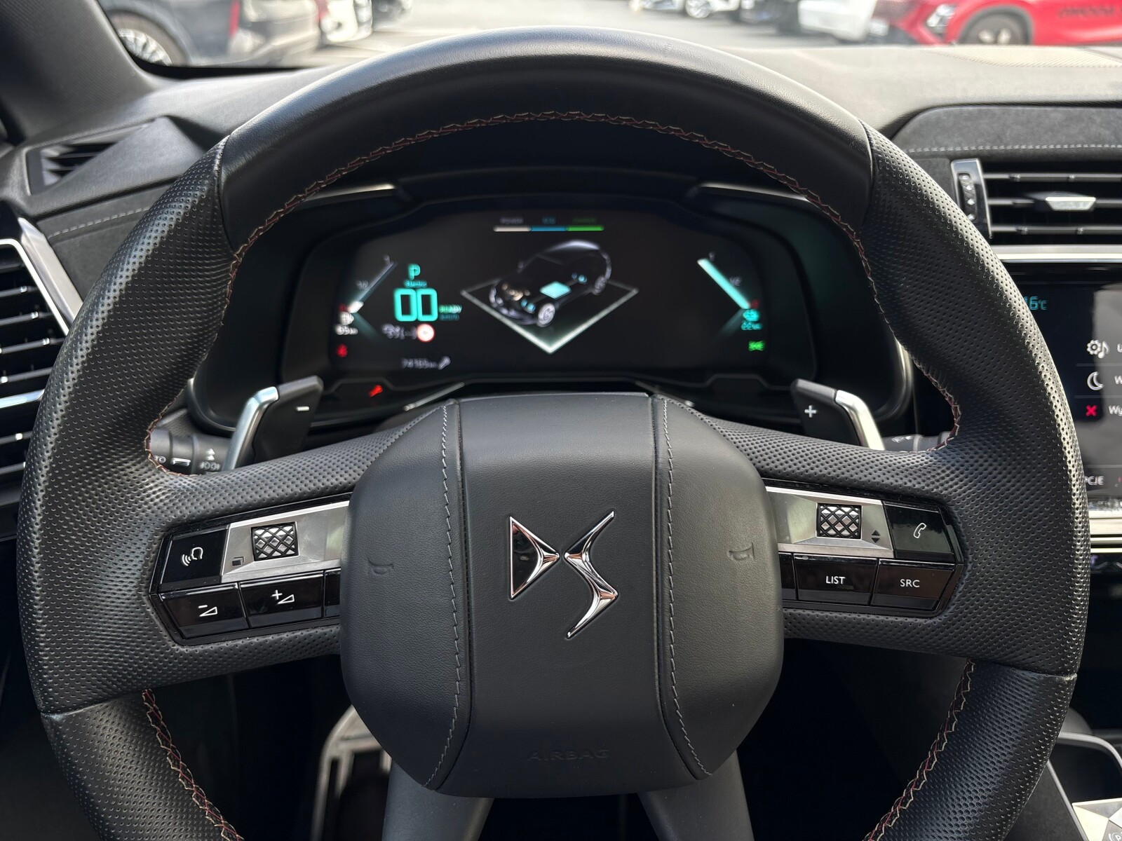 DS Automobiles DS 7 Crossback - zdjęcie 15