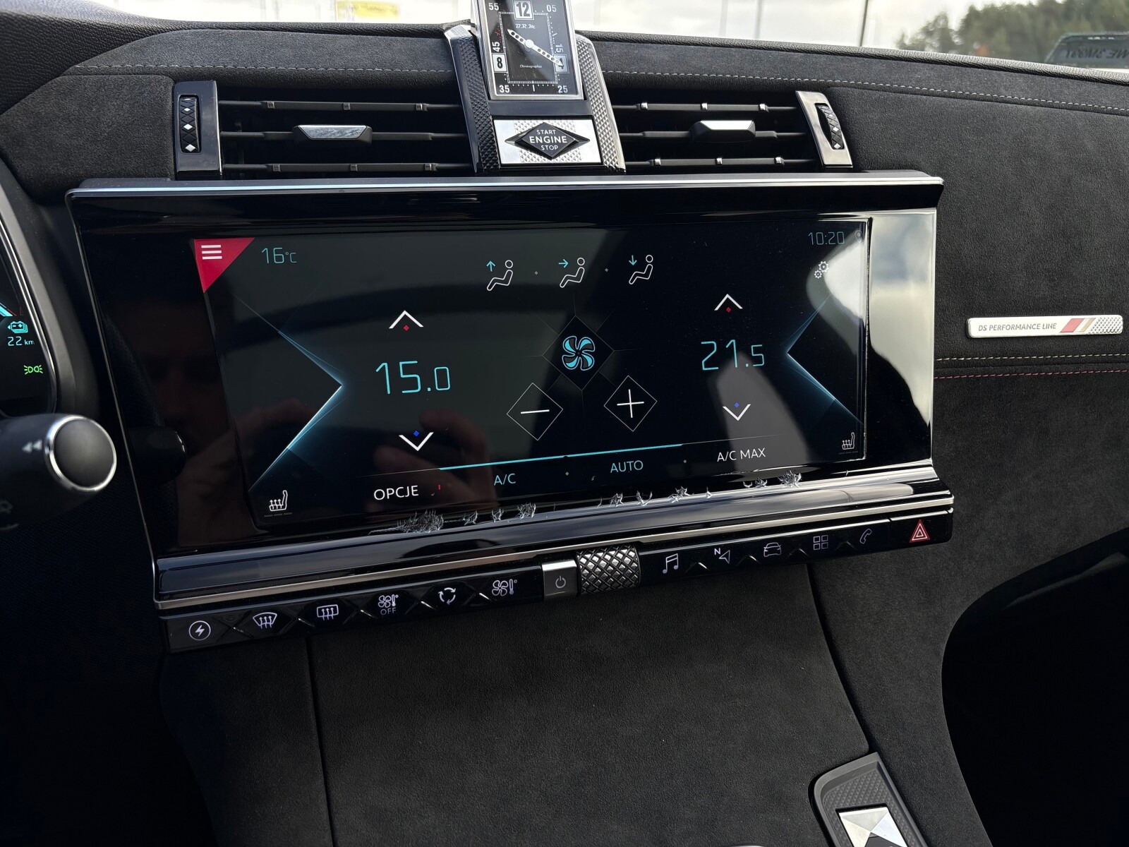 DS Automobiles DS 7 Crossback - zdjęcie 18