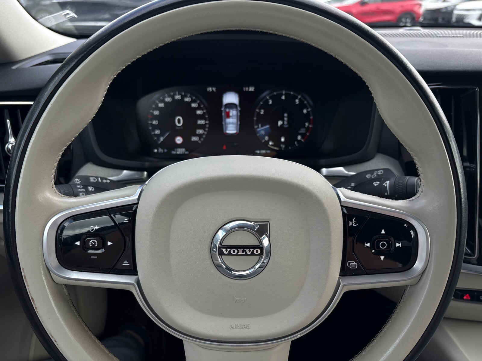 Volvo V60 - zdjęcie 15