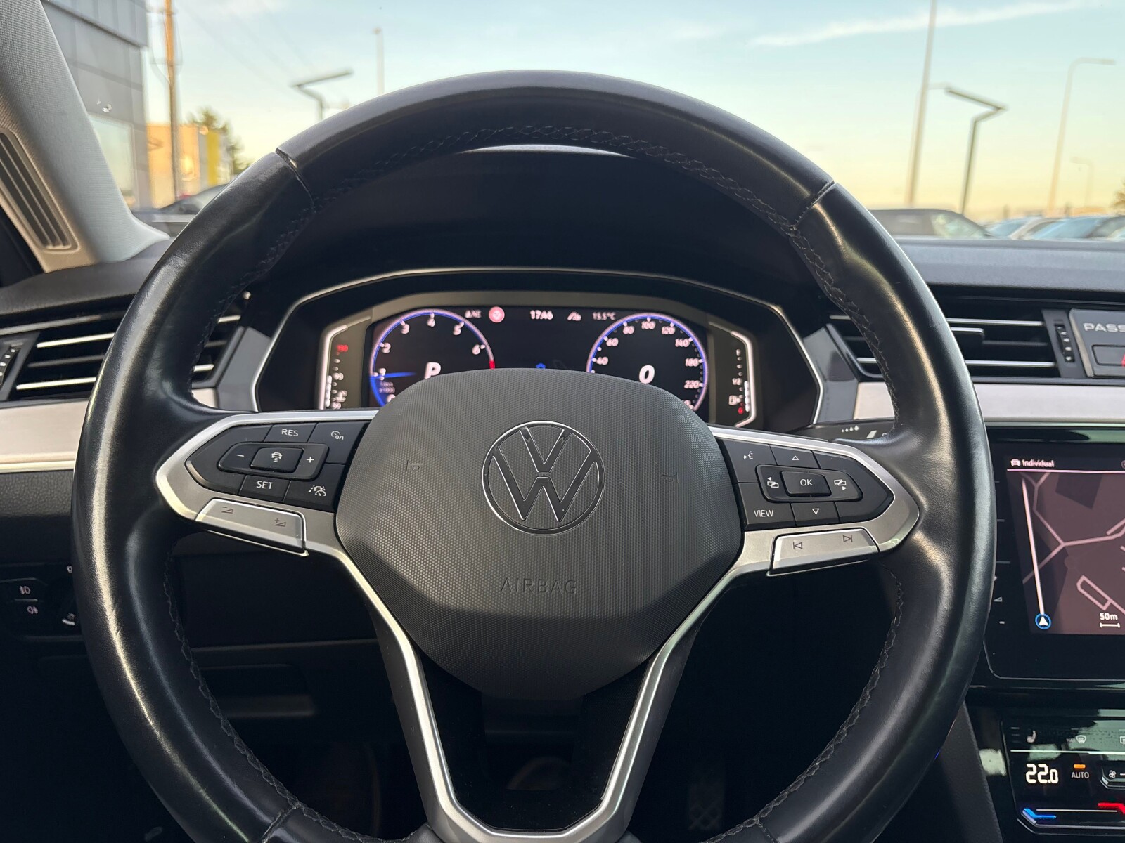 Volkswagen Passat - zdjęcie 16